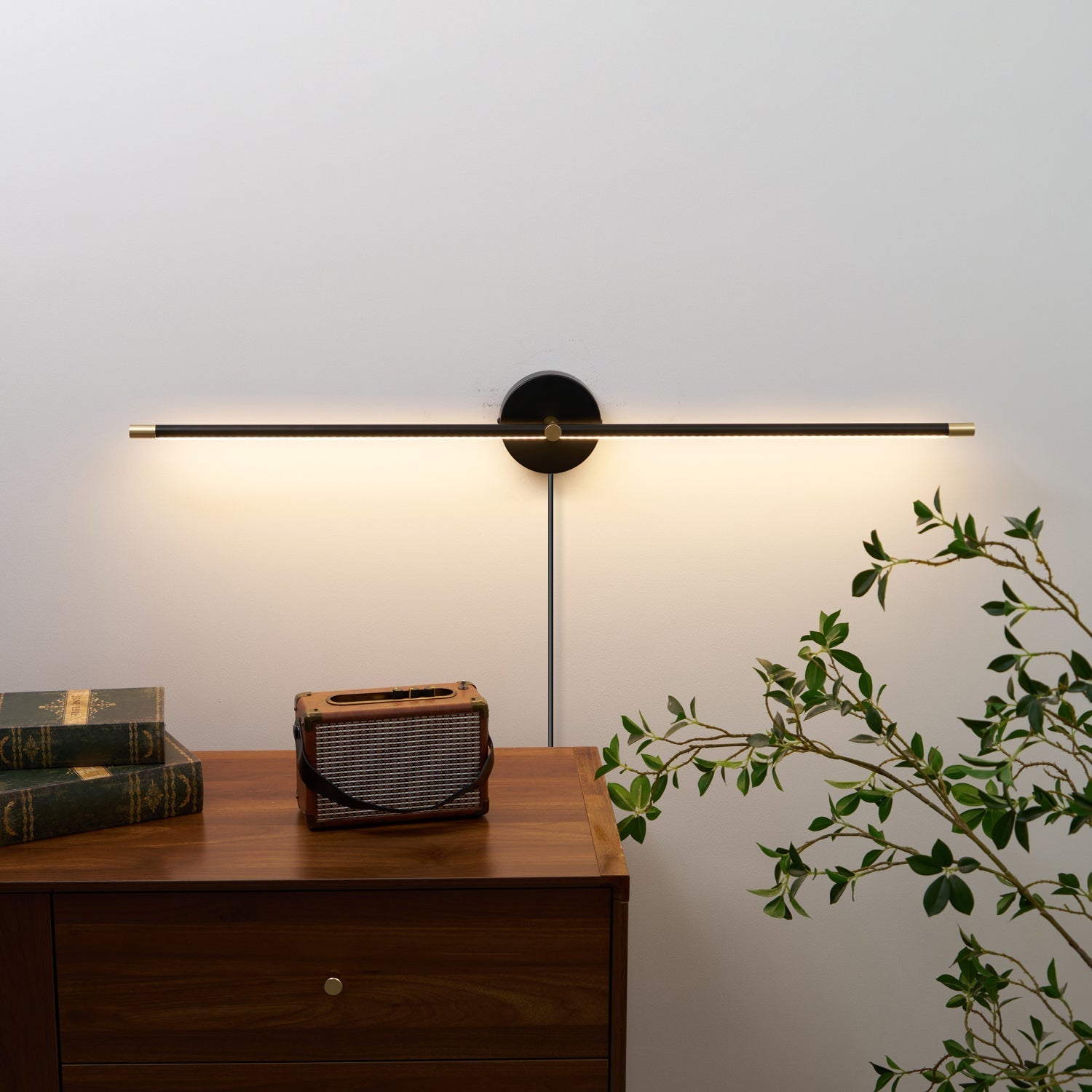 Minimalist Modern Minimalist Linear LED Plug-in Wall Lamp-Neutral Decor