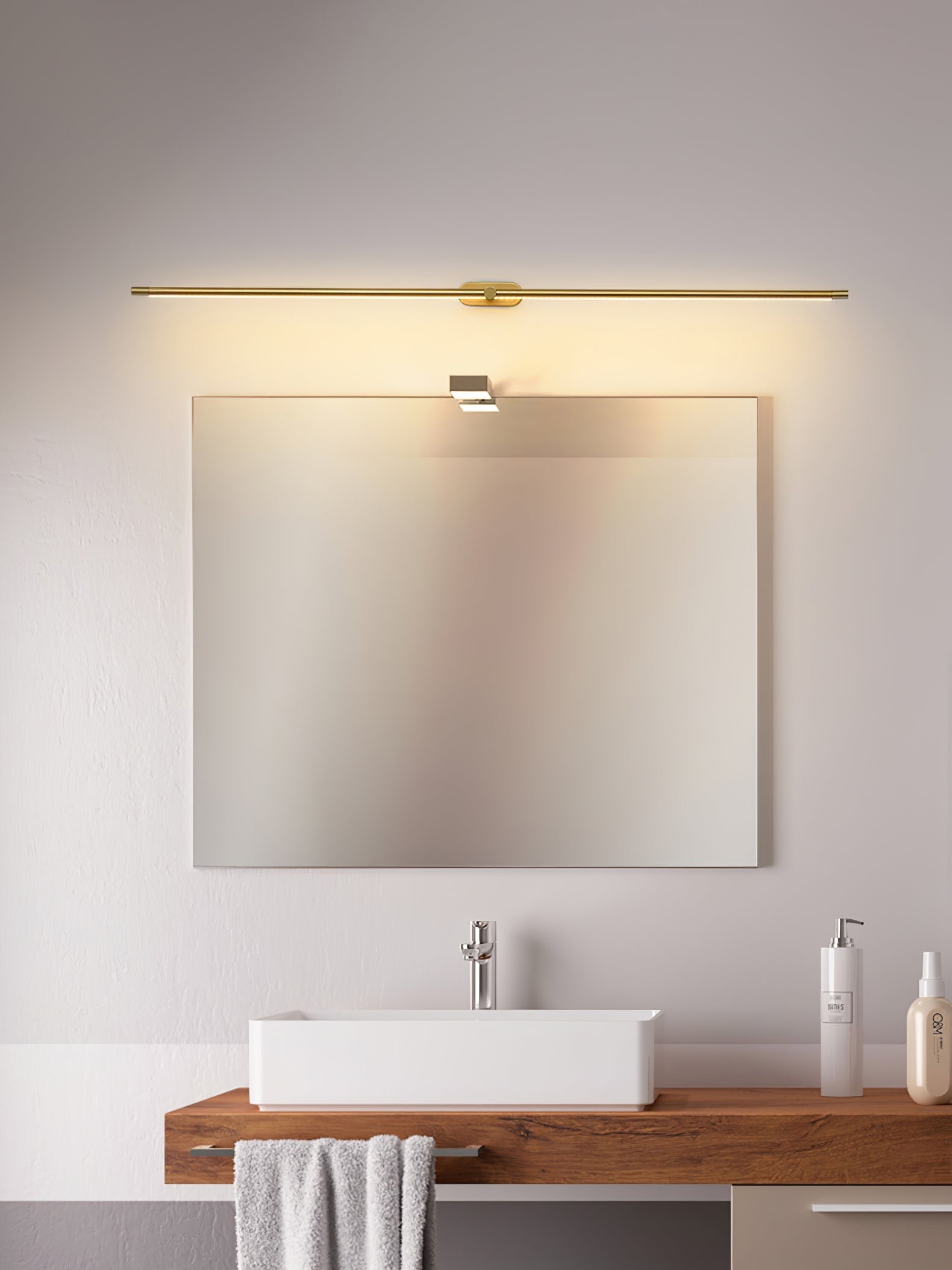 Lustra Wall Lamp Linear Plug-in-Neutral Decor
