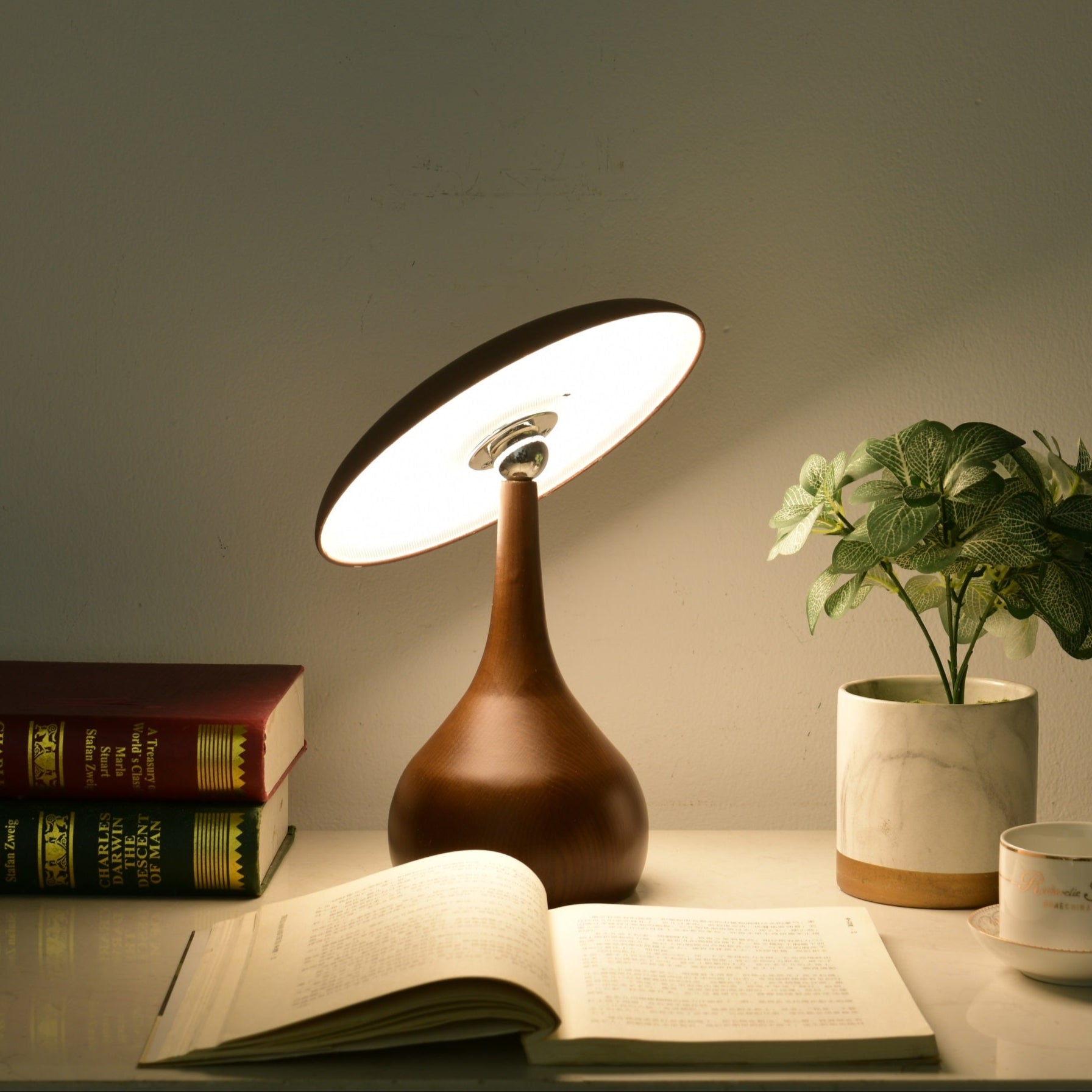 Orbis Vintage Wood Table Lamp-Neutral Decor