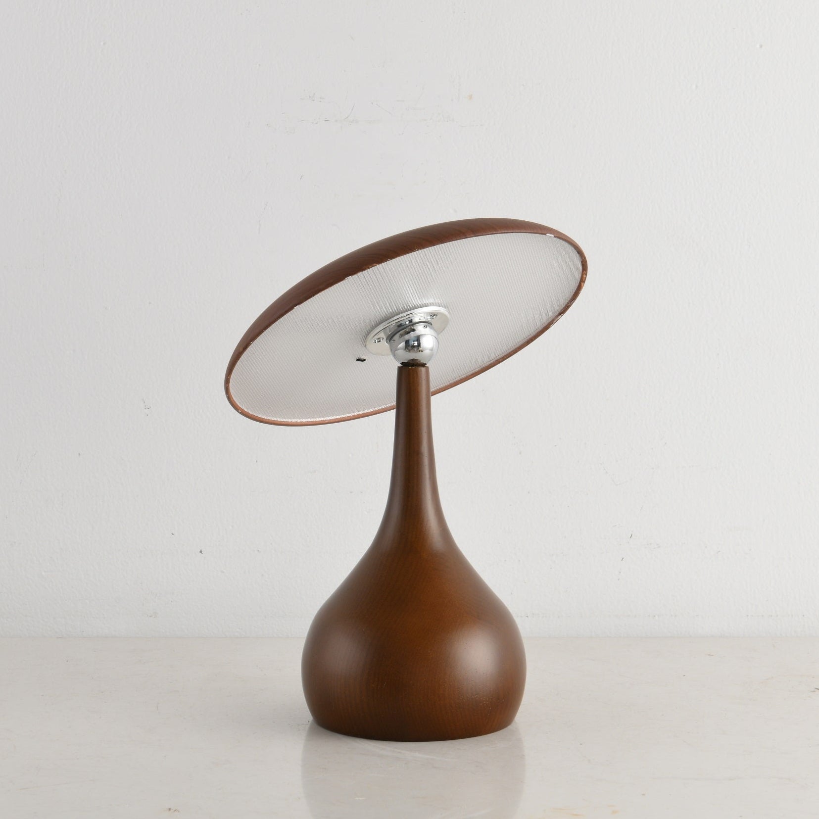 Orbis Vintage Wood Table Lamp-Neutral Decor