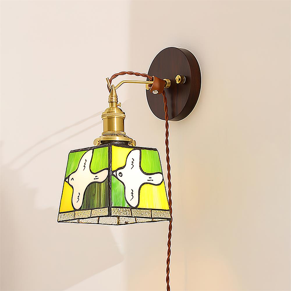 Beatrice Wall Lamp