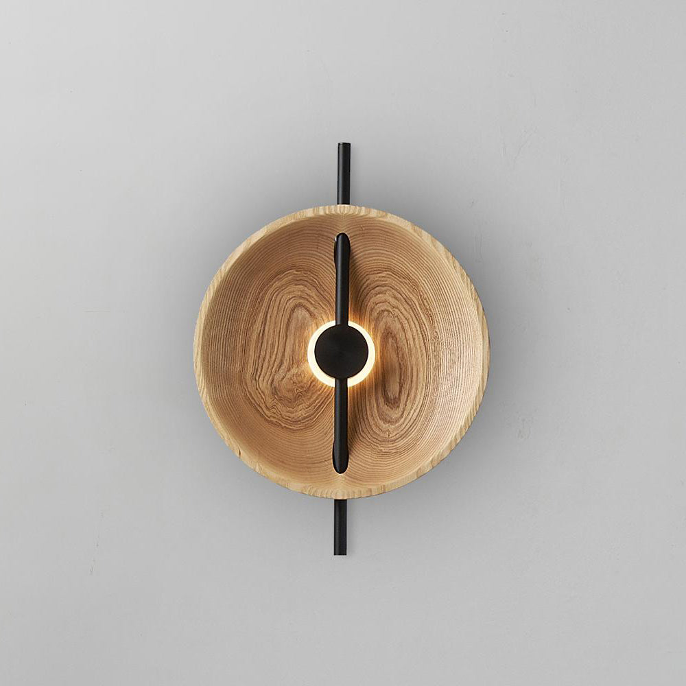 Diagram of the Mito Wall Lamp with detailed dimensions in centimeters and inches.