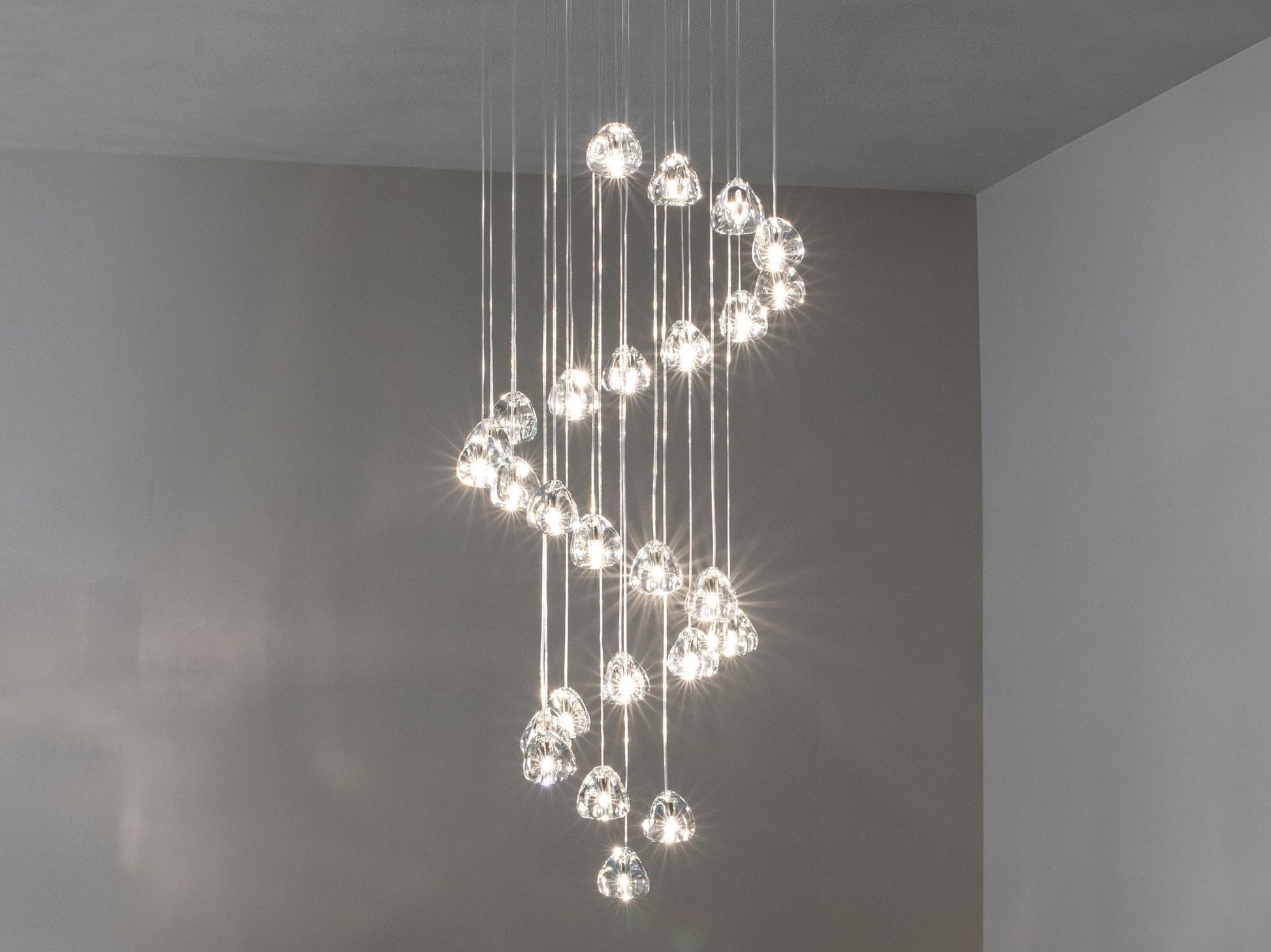 Gevlin Postmodern Luxury Cherry Crystal Pendant Lamp-Neutral Decor
