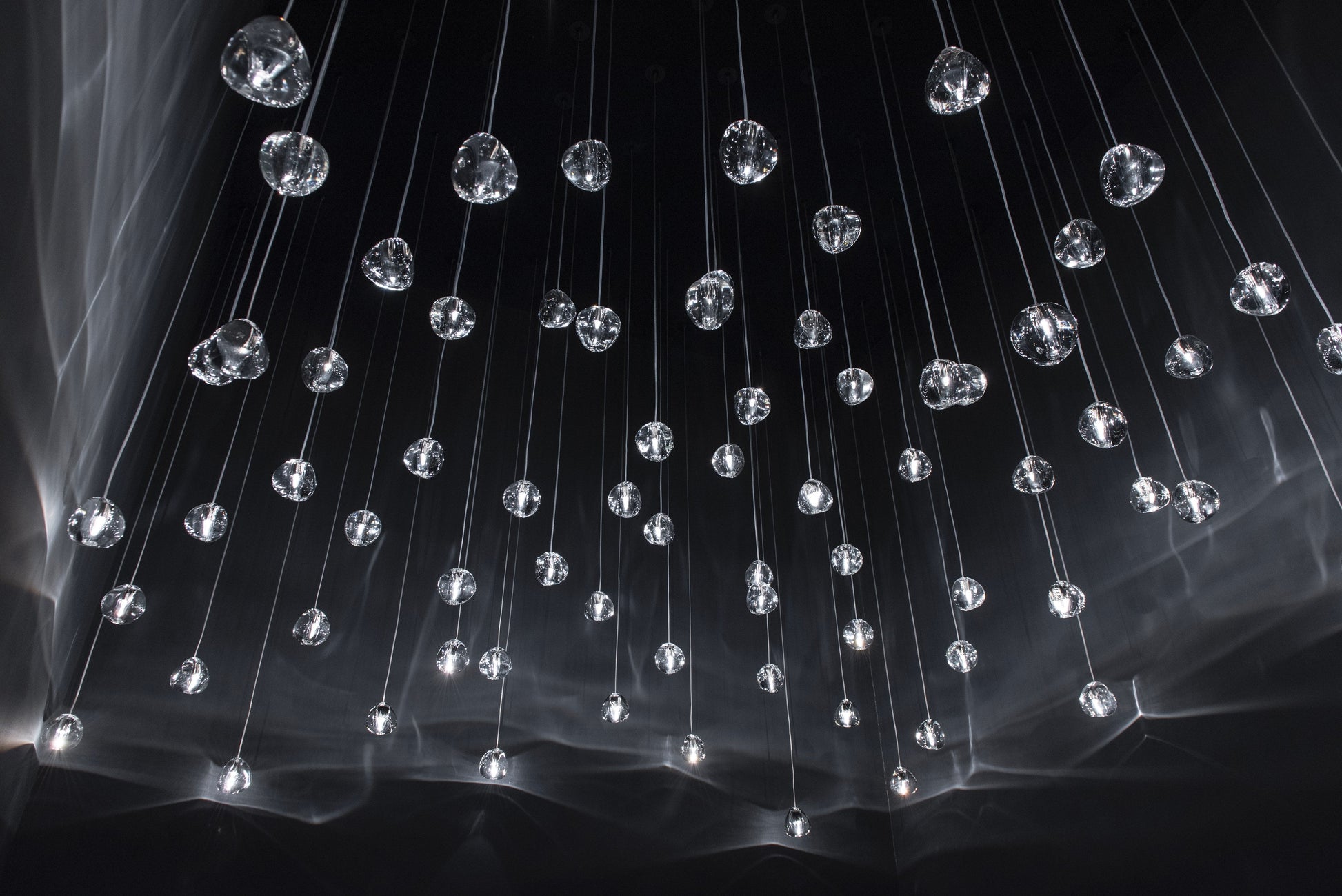 Gevlin Postmodern Luxury Cherry Crystal Pendant Lamp-Neutral Decor