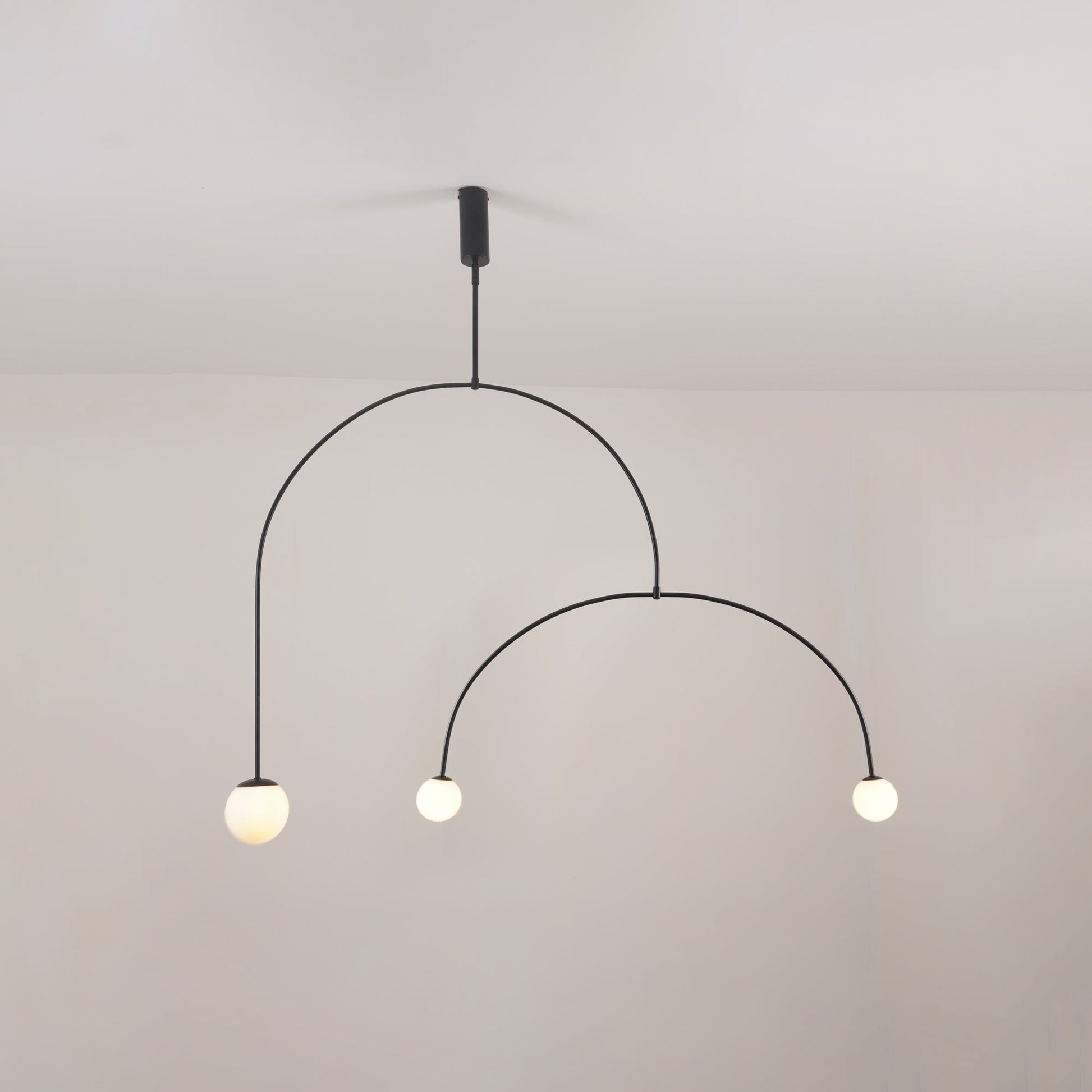 Lustra Chandelier Mobile Black Minimalist-Neutral Decor