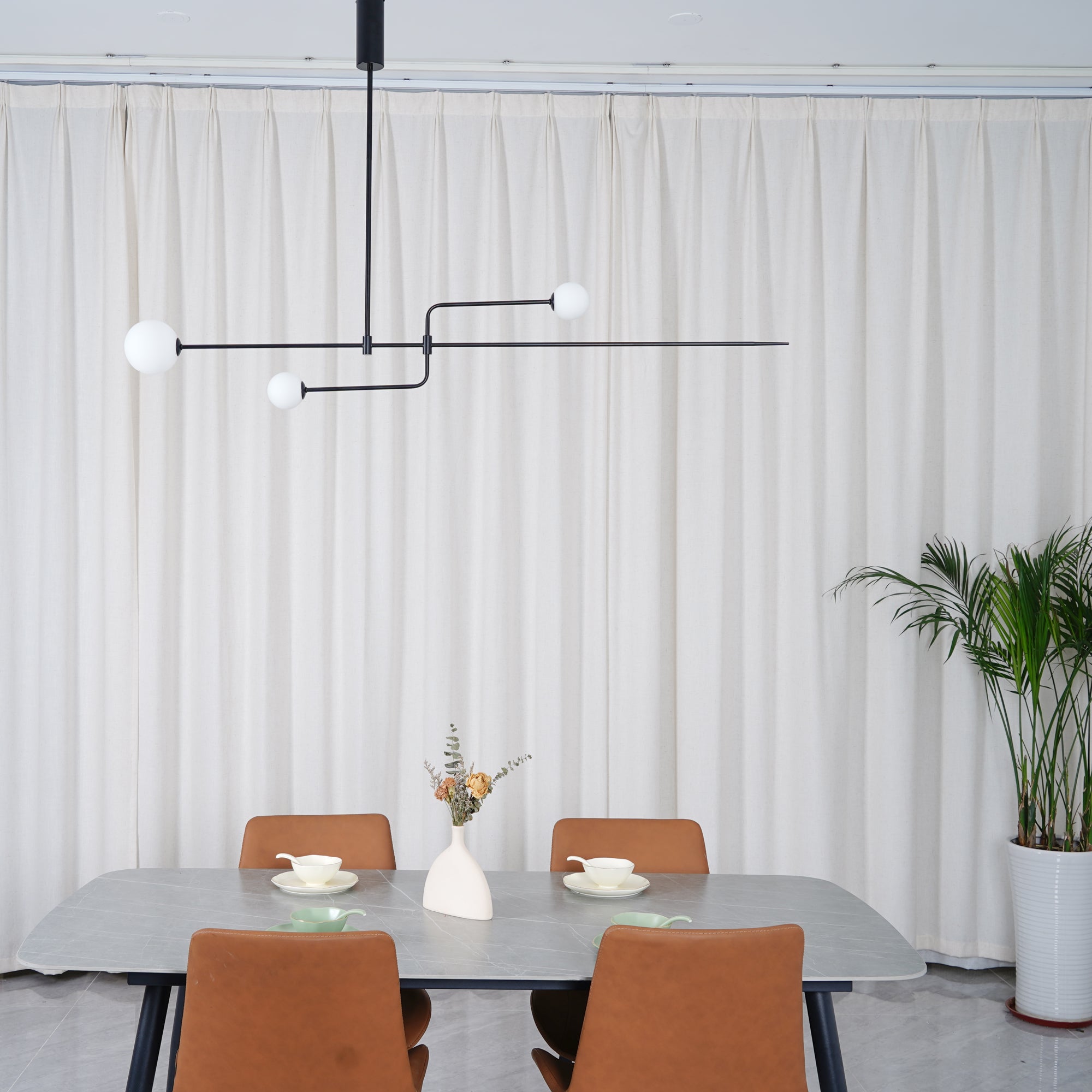 Lustra Chandelier Mobile Black Minimalist-Neutral Decor