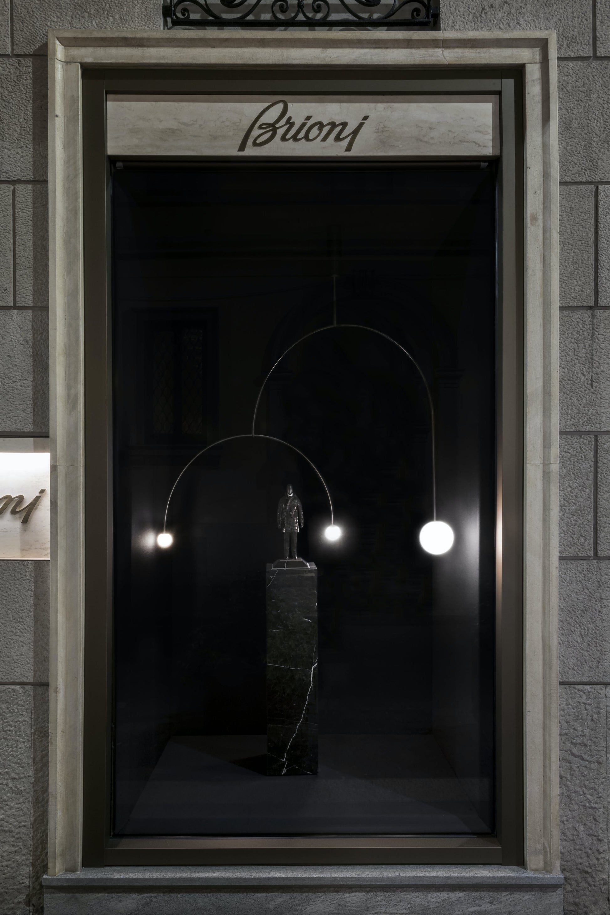 Lustra Chandelier Mobile Black Minimalist-Neutral Decor