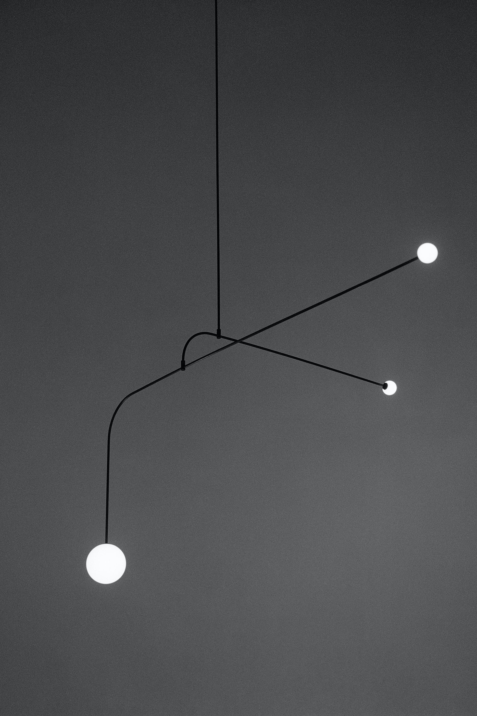 Lustra Chandelier Mobile Black Minimalist-Neutral Decor