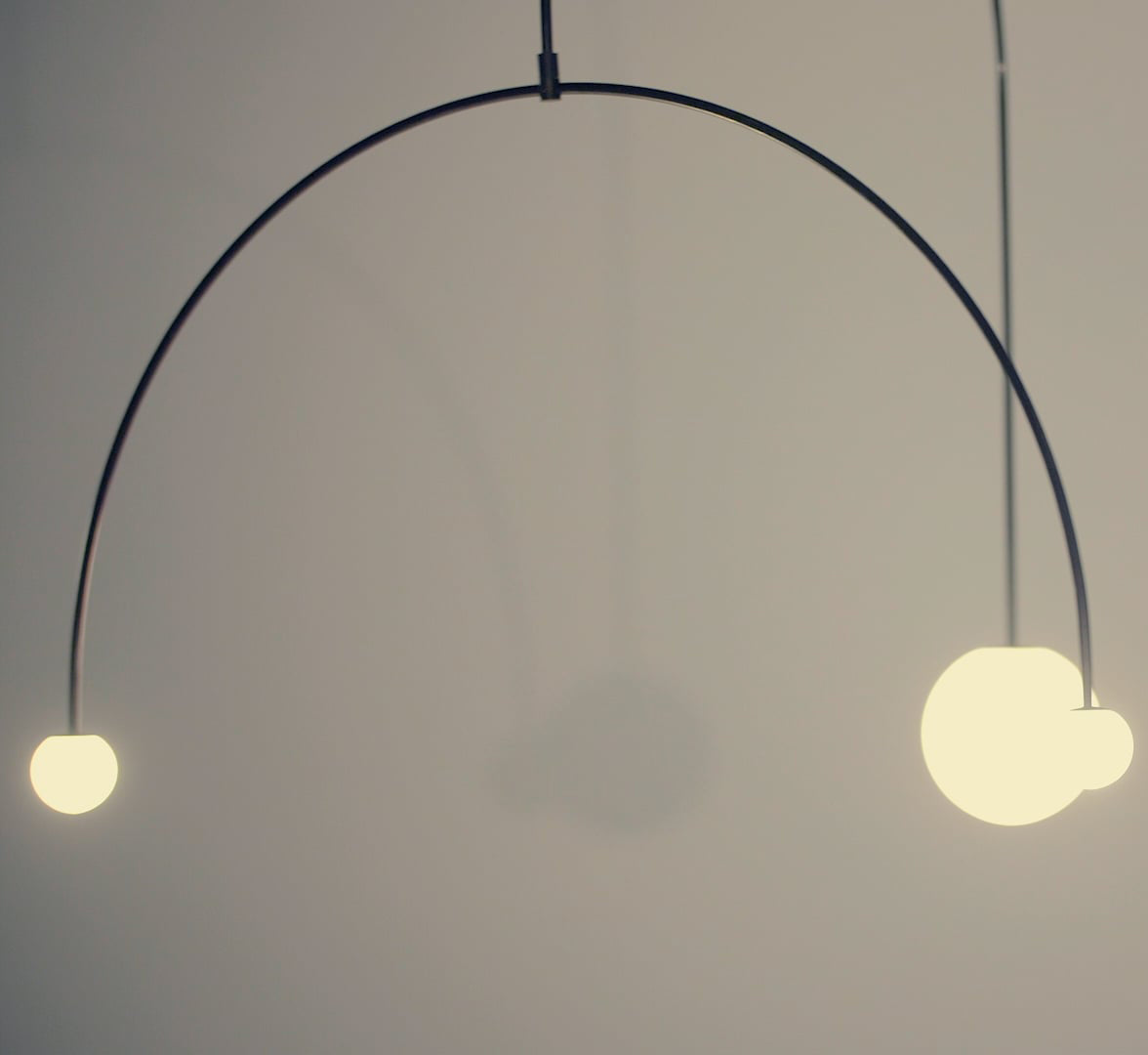 Lustra Chandelier Mobile Black Minimalist-Neutral Decor