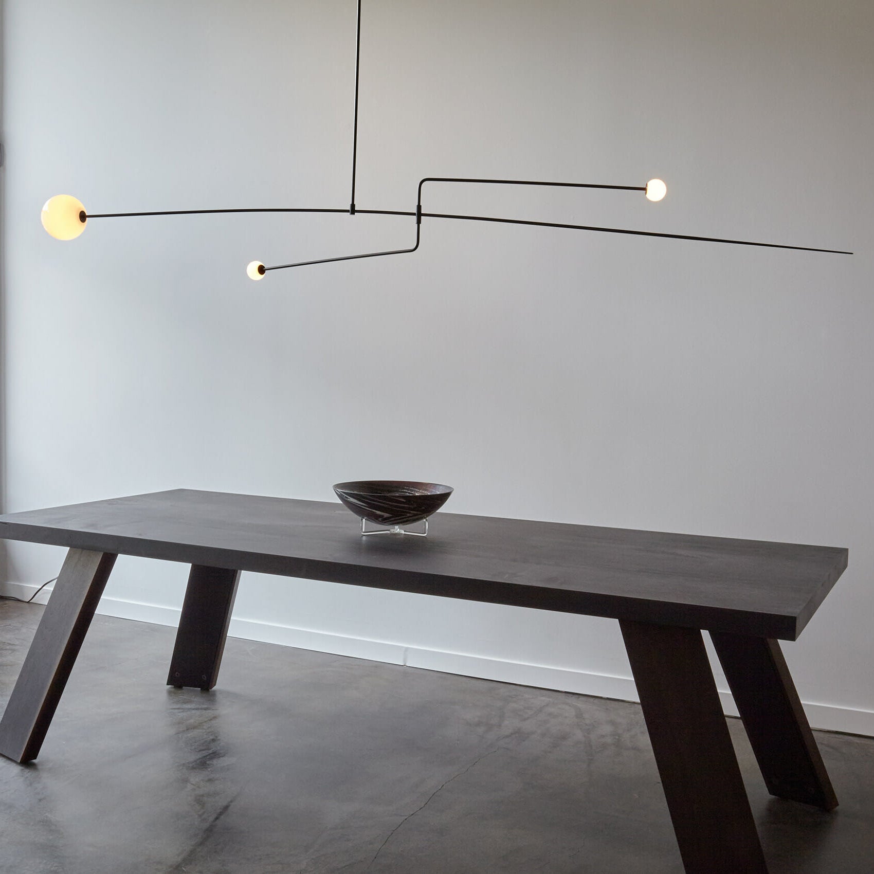 Lustra Chandelier Mobile Black Minimalist-Neutral Decor