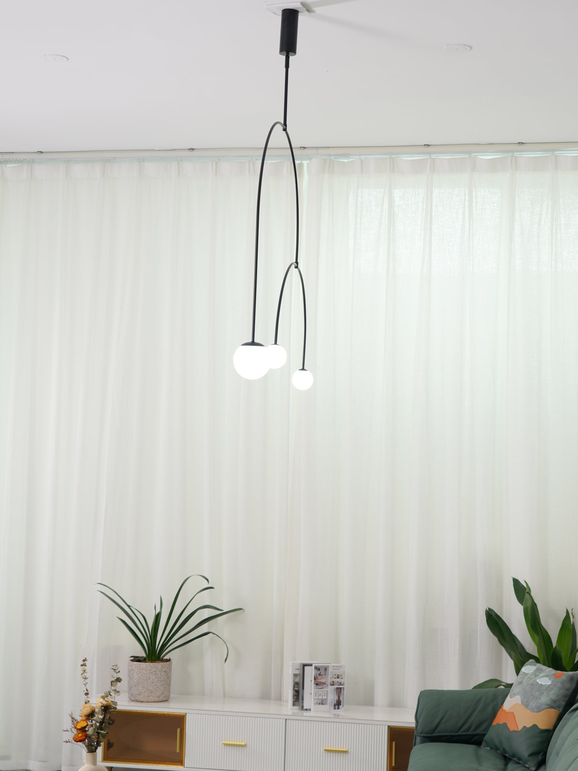 Lustra Chandelier Mobile Black Minimalist-Neutral Decor