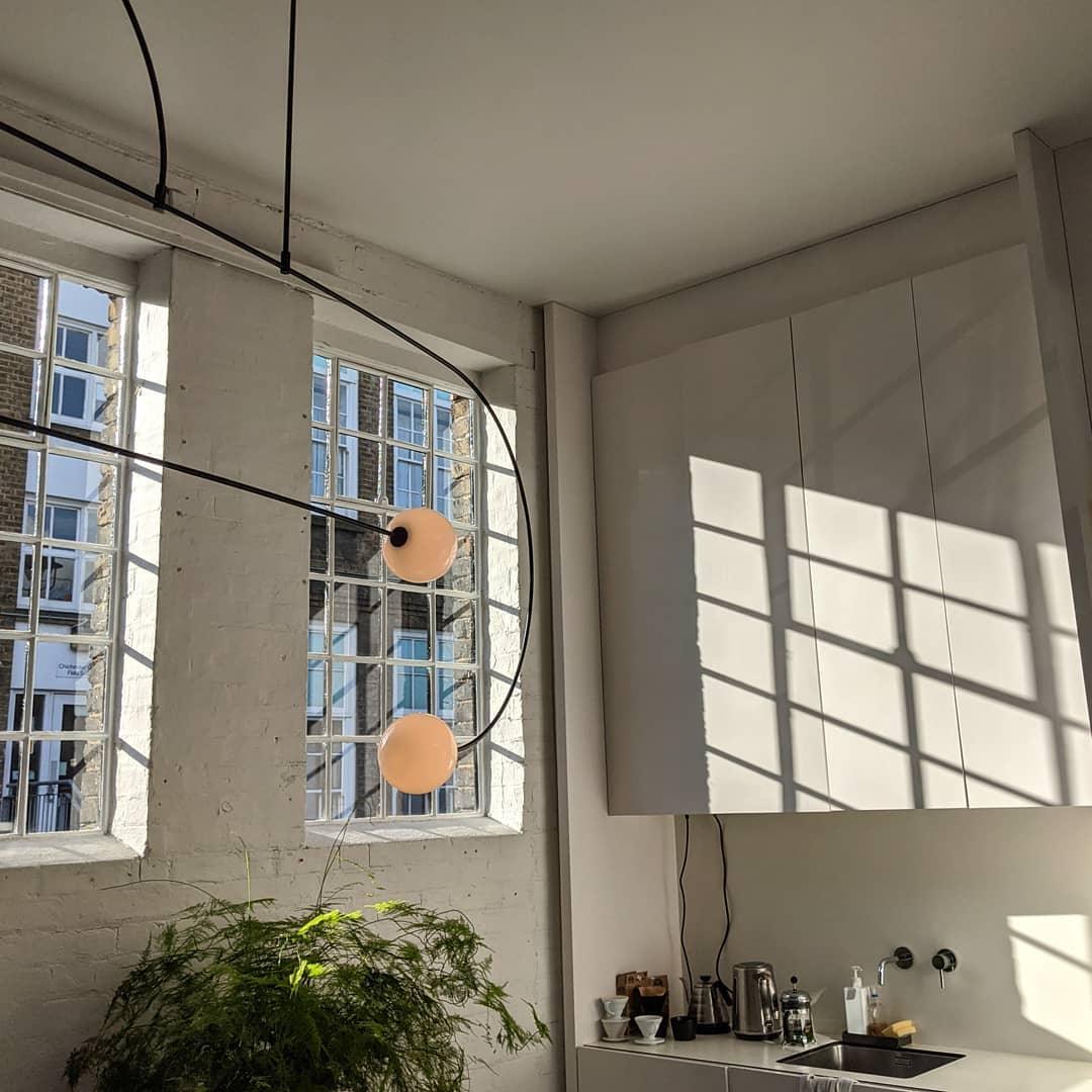 Lustra Chandelier Mobile Black Minimalist-Neutral Decor