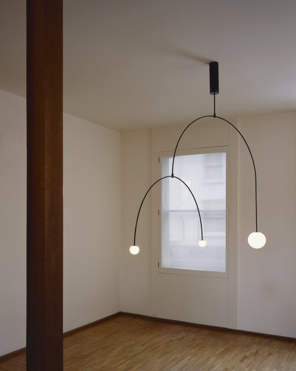 Lustra Chandelier Mobile Black Minimalist-Neutral Decor