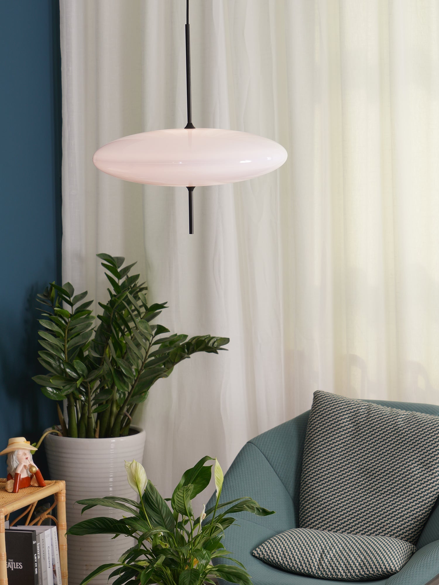 Lustra Pendant Lamp Joined Black-Painted for Living Room-Neutral Decor