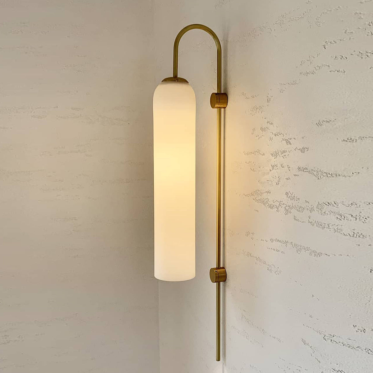 Modern Glass Wall Lamp-Neutral Decor