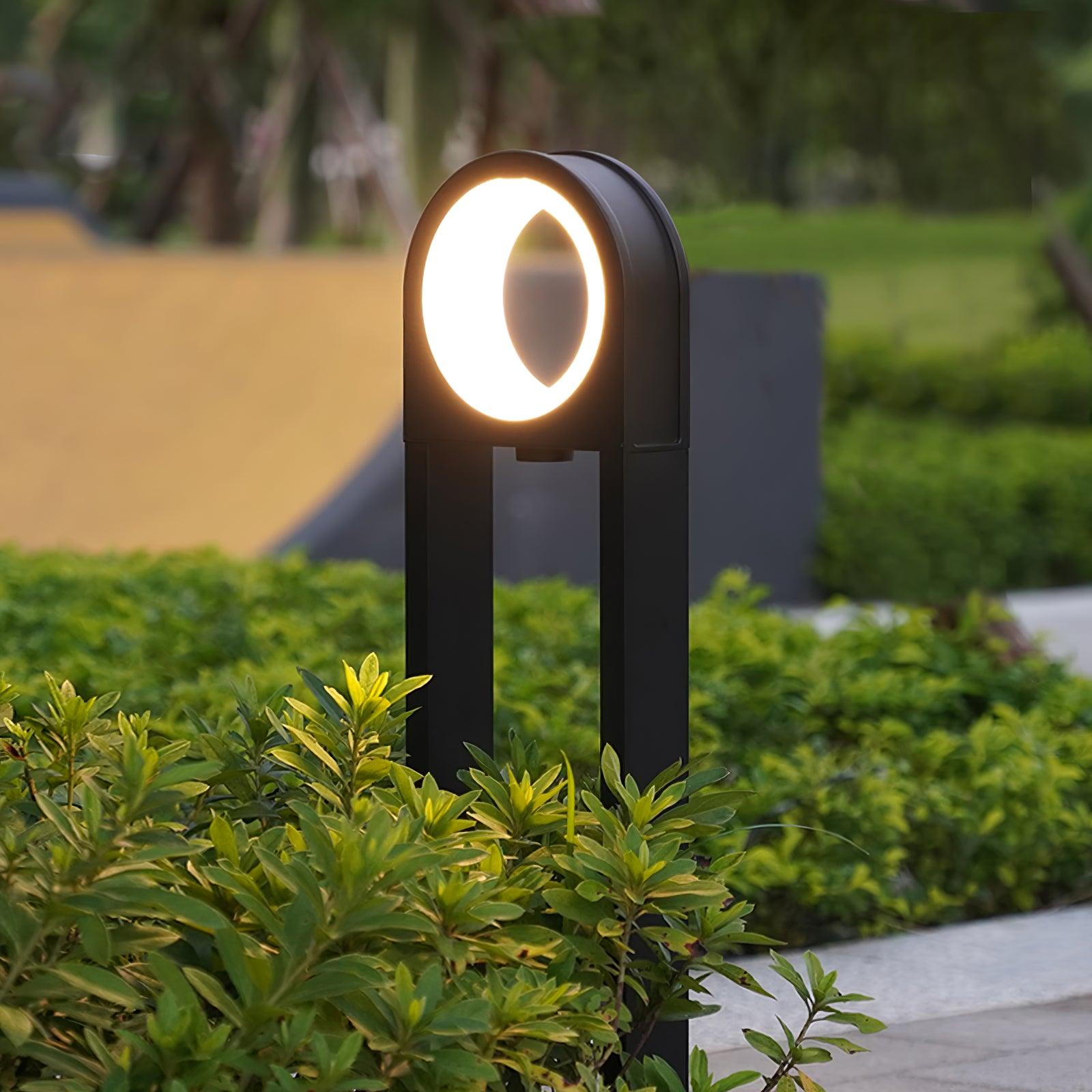 Jeremy Minimalist Outdoor Light-Neutral Decor