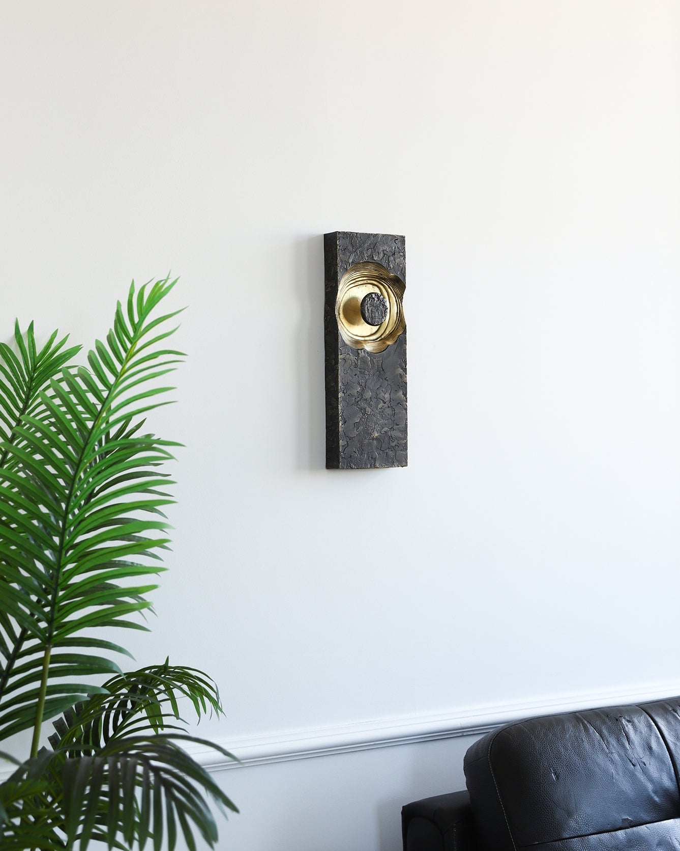 Aurevra Black Wall Lamp