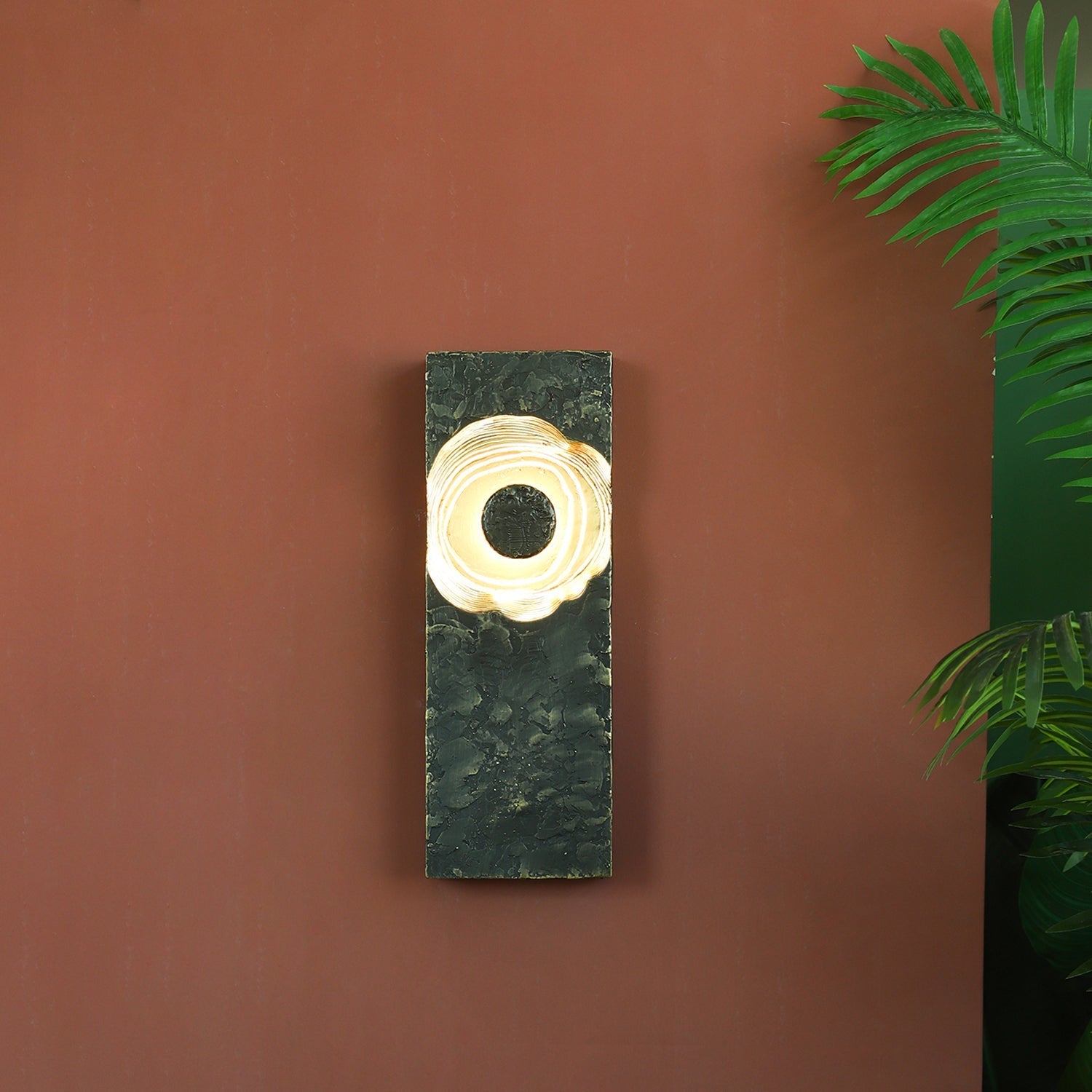 Aurevra Black Wall Lamp