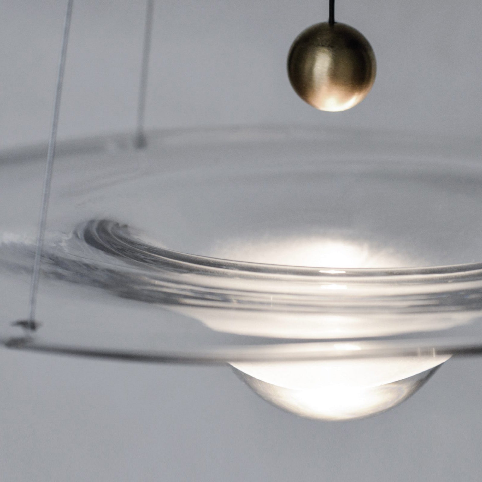 Avelo Brass Minimalistic Pendant Light-Neutral Decor
