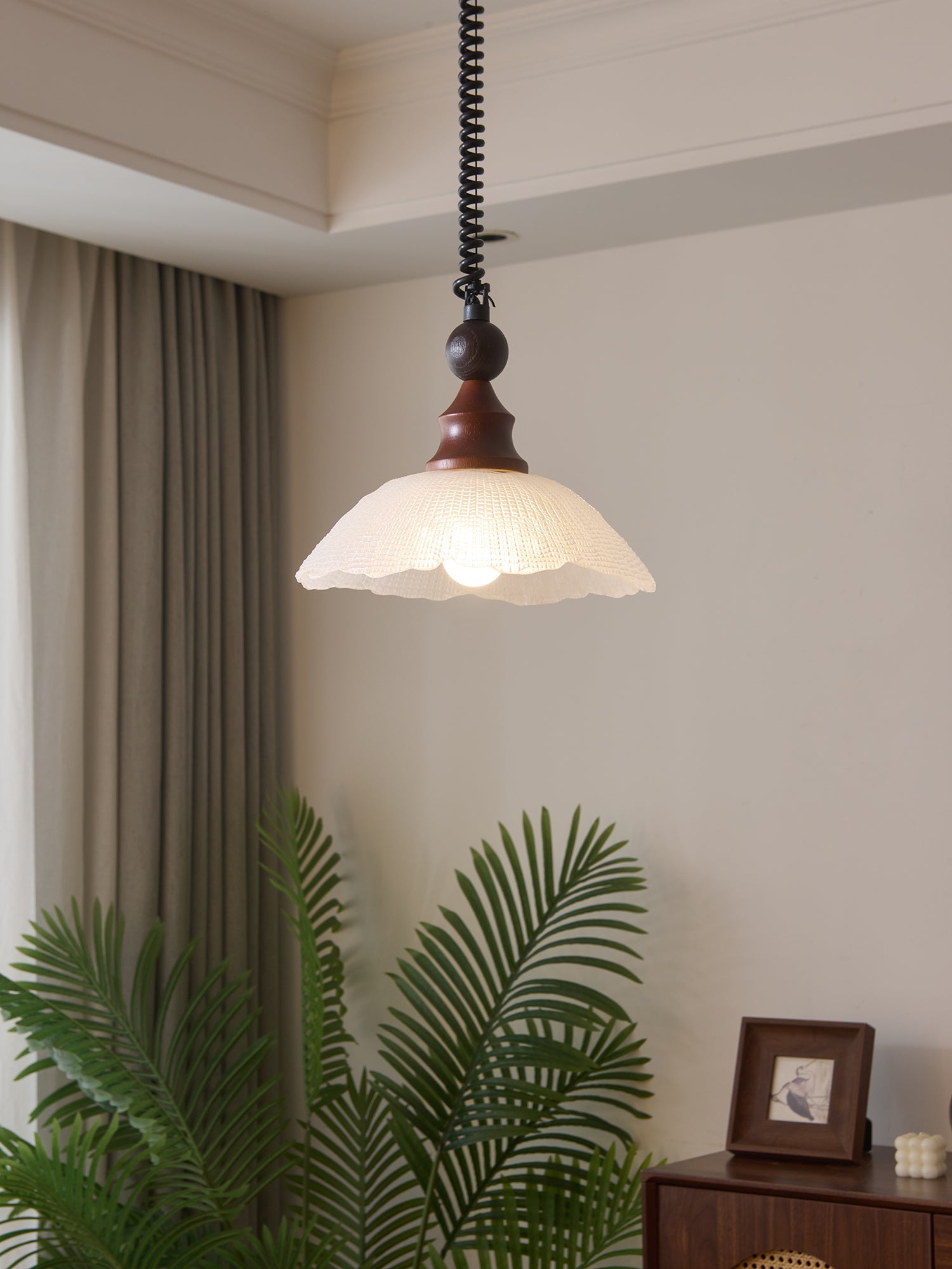 Nydoreth Elegance Vintage Art Wood Pendant Lamp-Neutral Decor