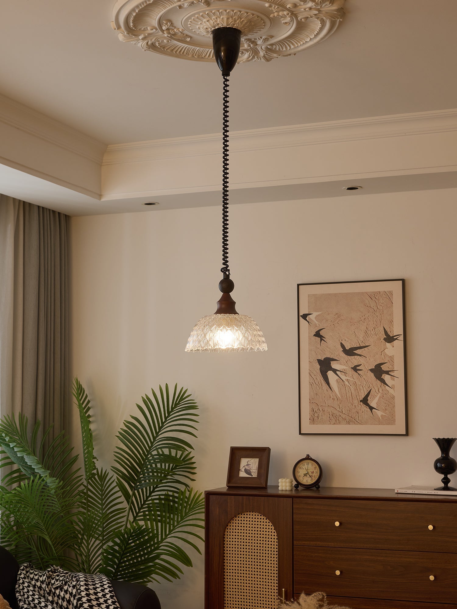 Nydoreth Elegance Vintage Art Wood Pendant Lamp-Neutral Decor