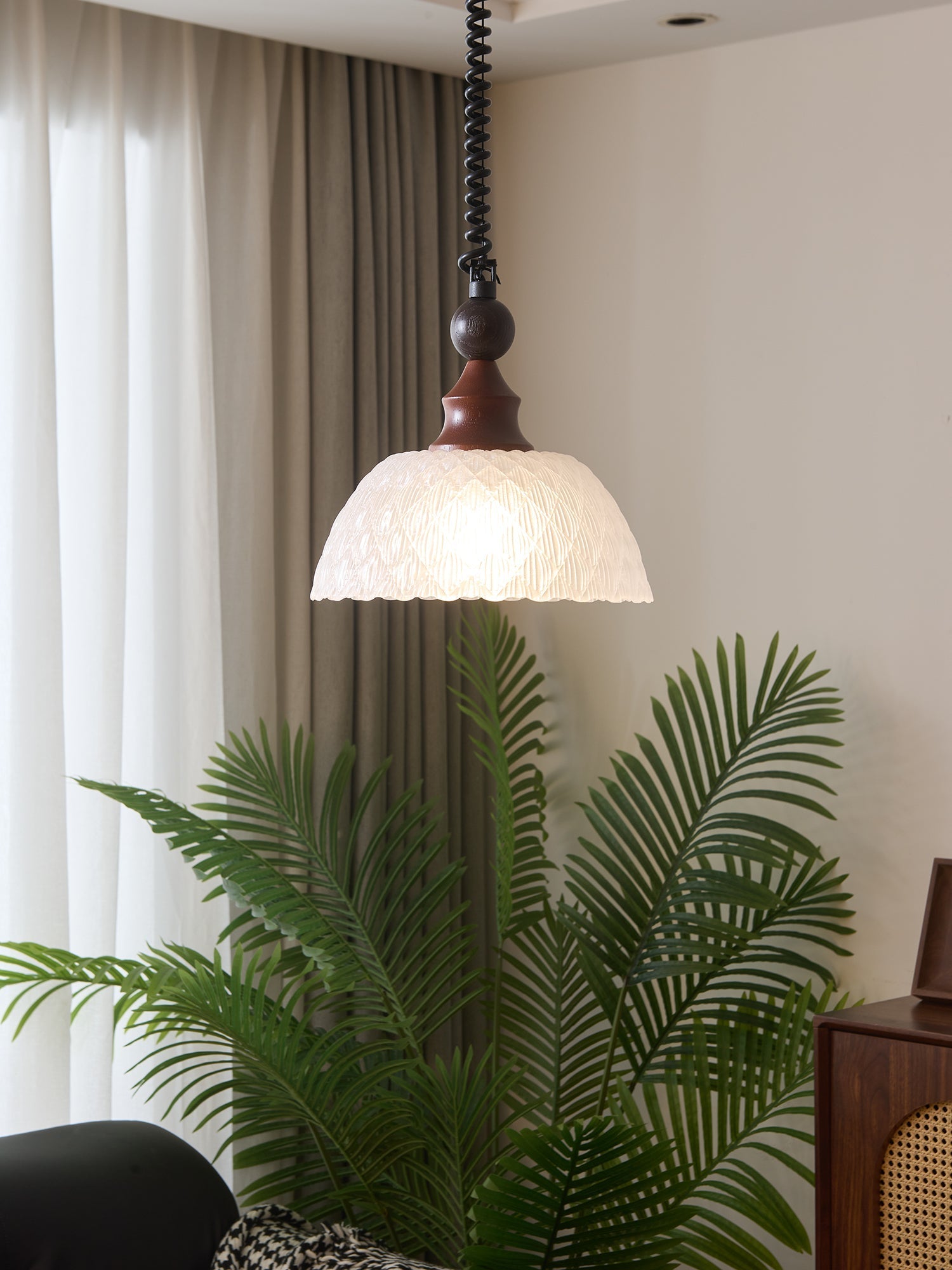 Nydoreth Elegance Vintage Art Wood Pendant Lamp-Neutral Decor