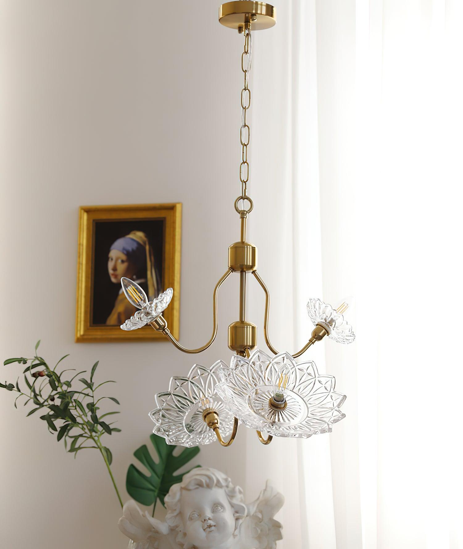 Lustra Chandelier Brass Glass Floral Vintage-Neutral Decor