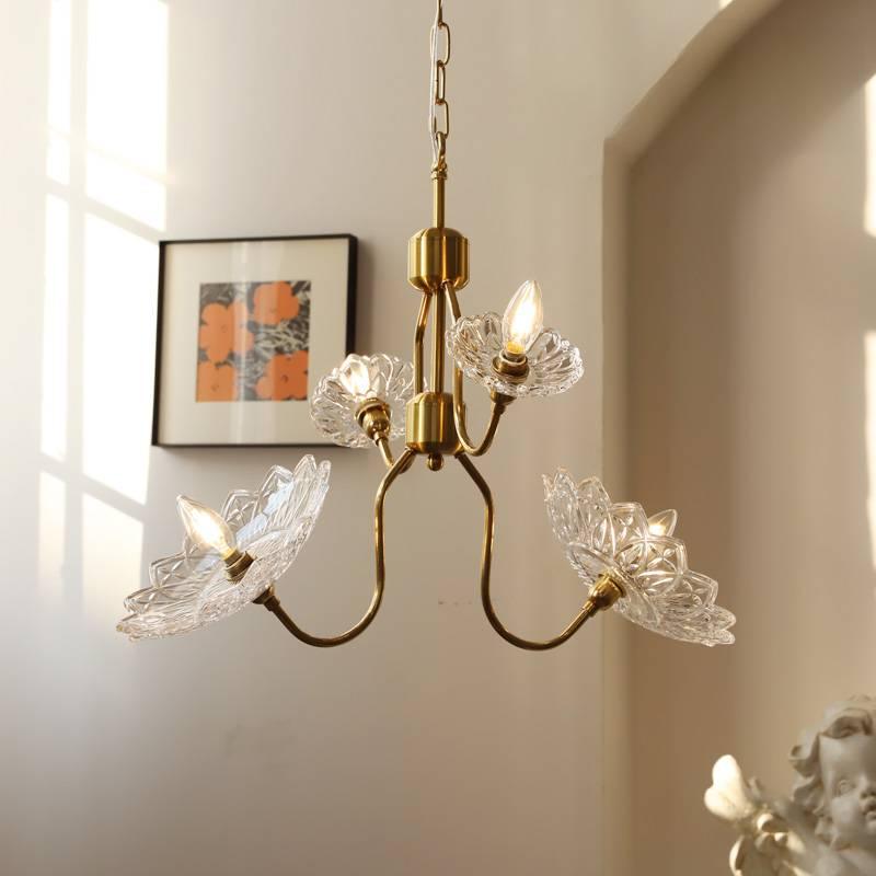 Lustra Chandelier Brass Glass Floral Vintage-Neutral Decor