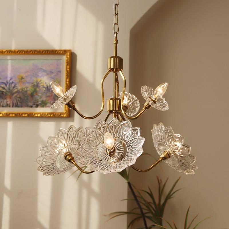 Lustra Chandelier Brass Glass Floral Vintage-Neutral Decor