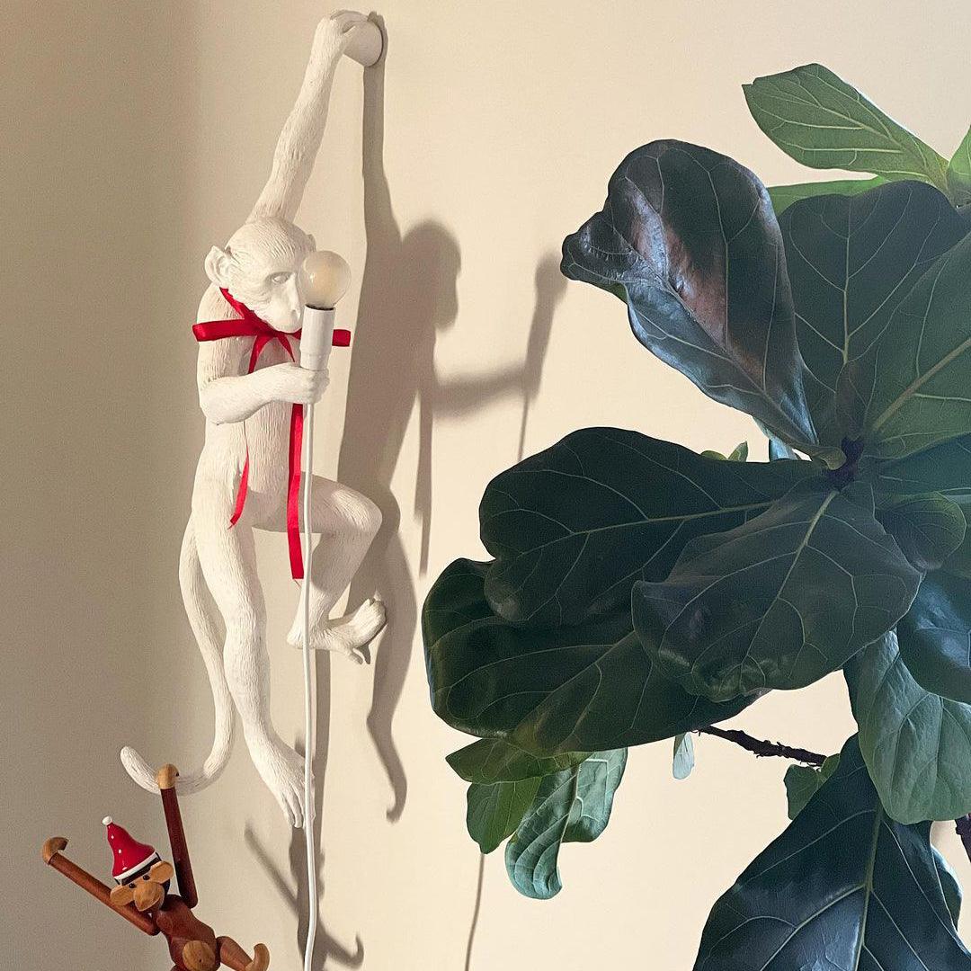 Bnx Art Unique Monkey Resin Wall Lamp-Neutral Decor