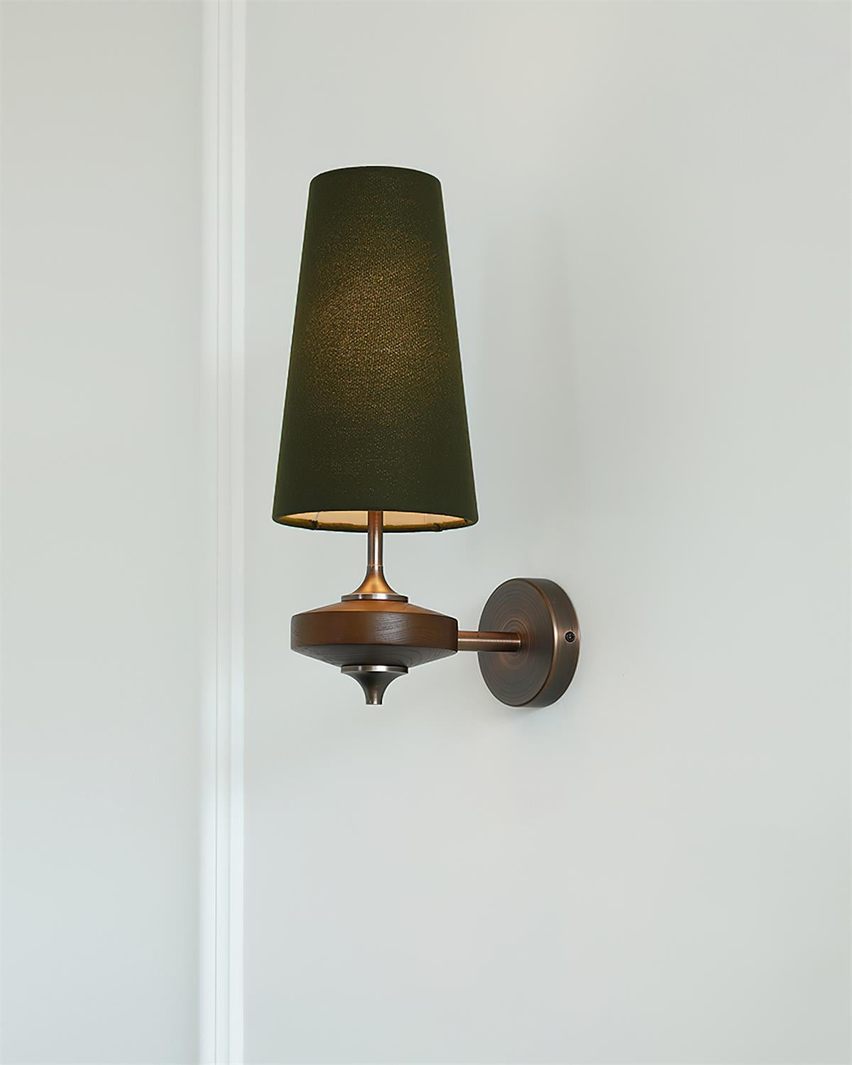 Alistair Wall Lamp