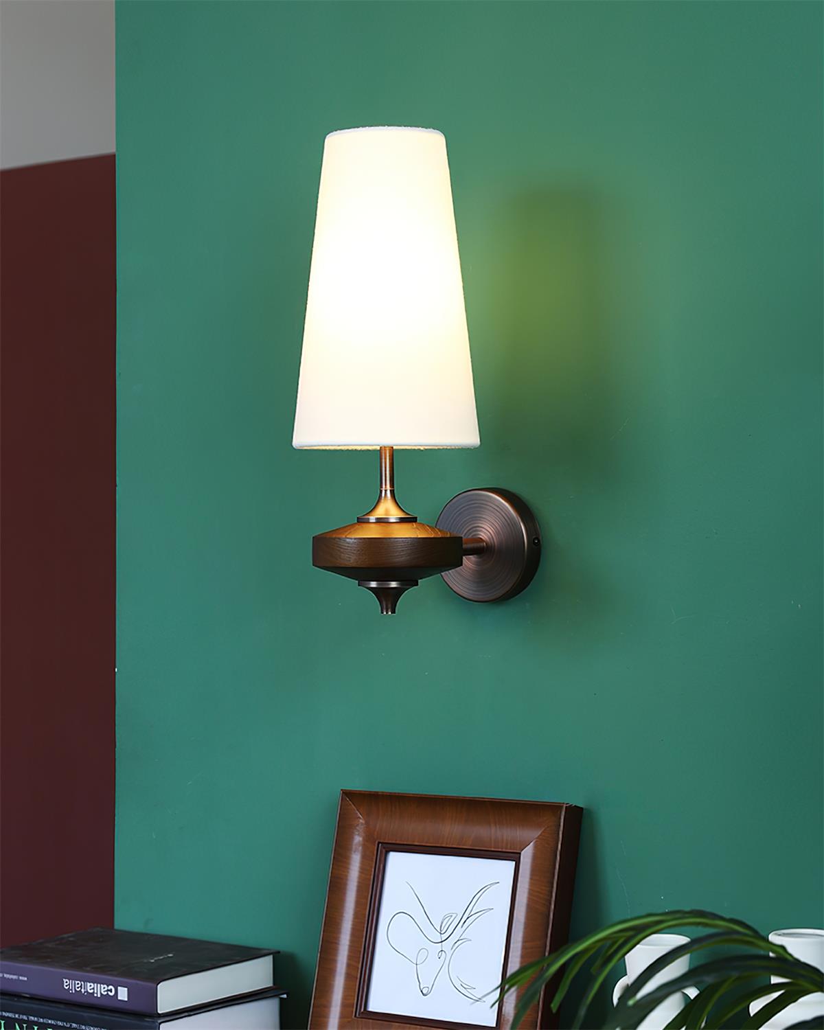 Alistair Wall Lamp