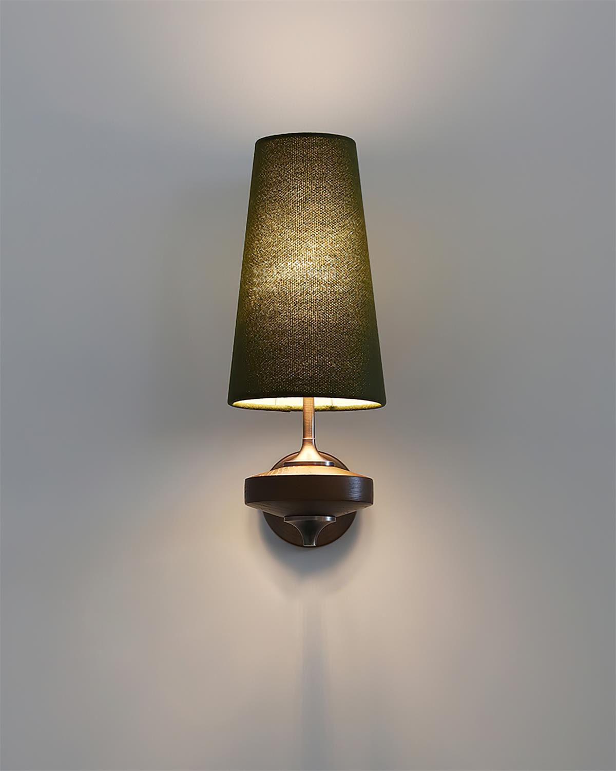 Alistair Wall Lamp