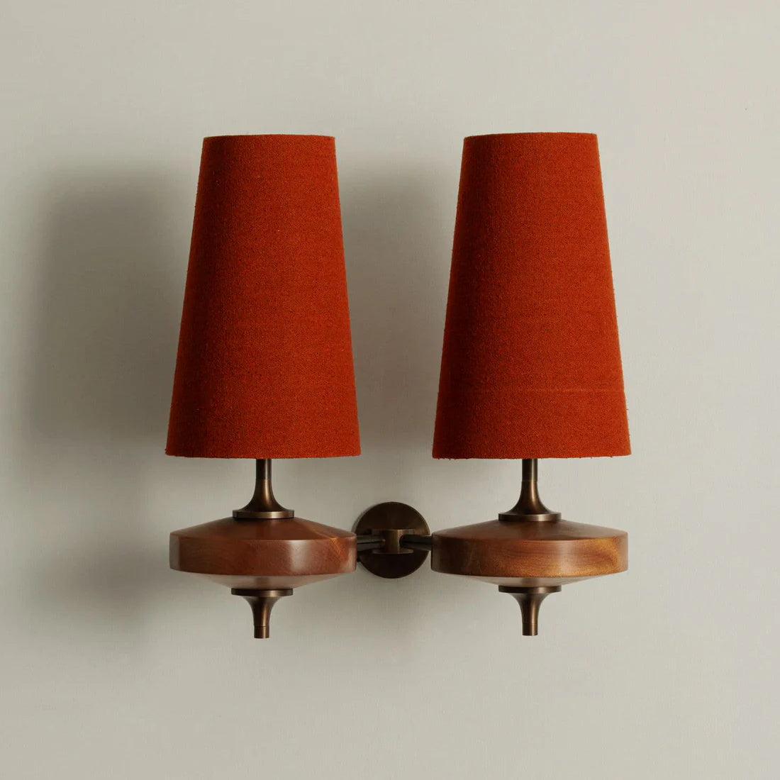 Alistair Wall Lamp