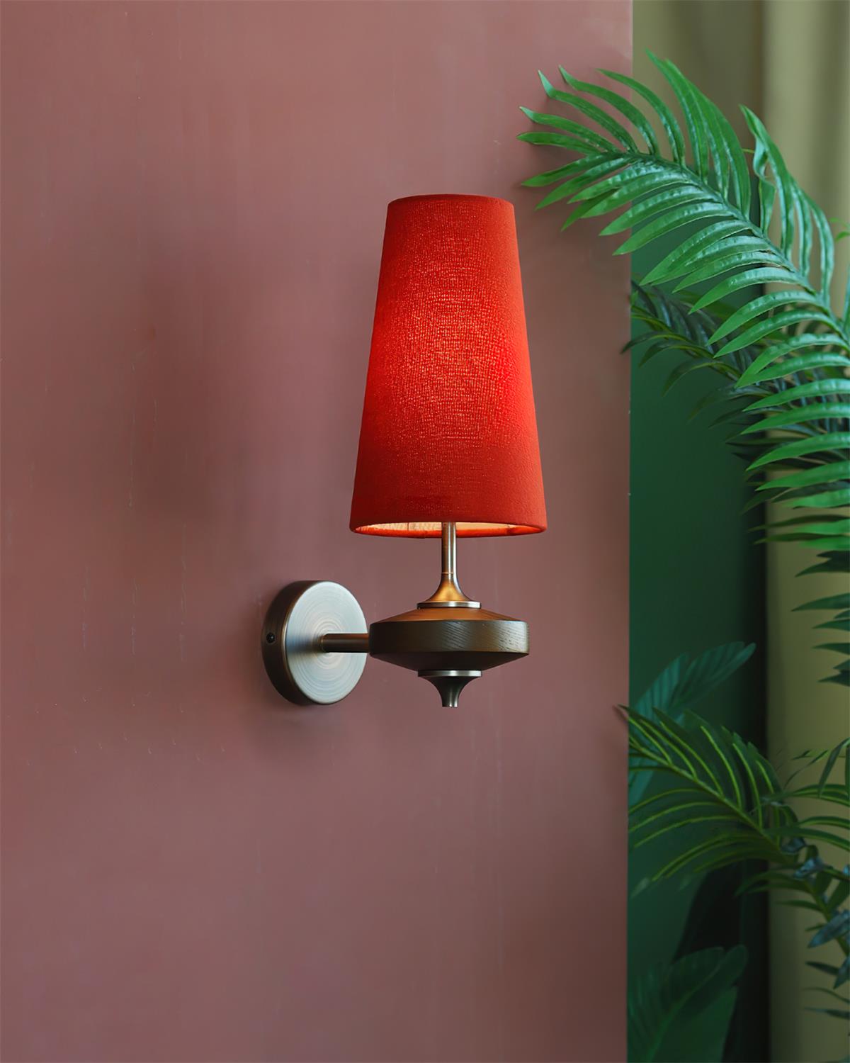 Alistair Wall Lamp