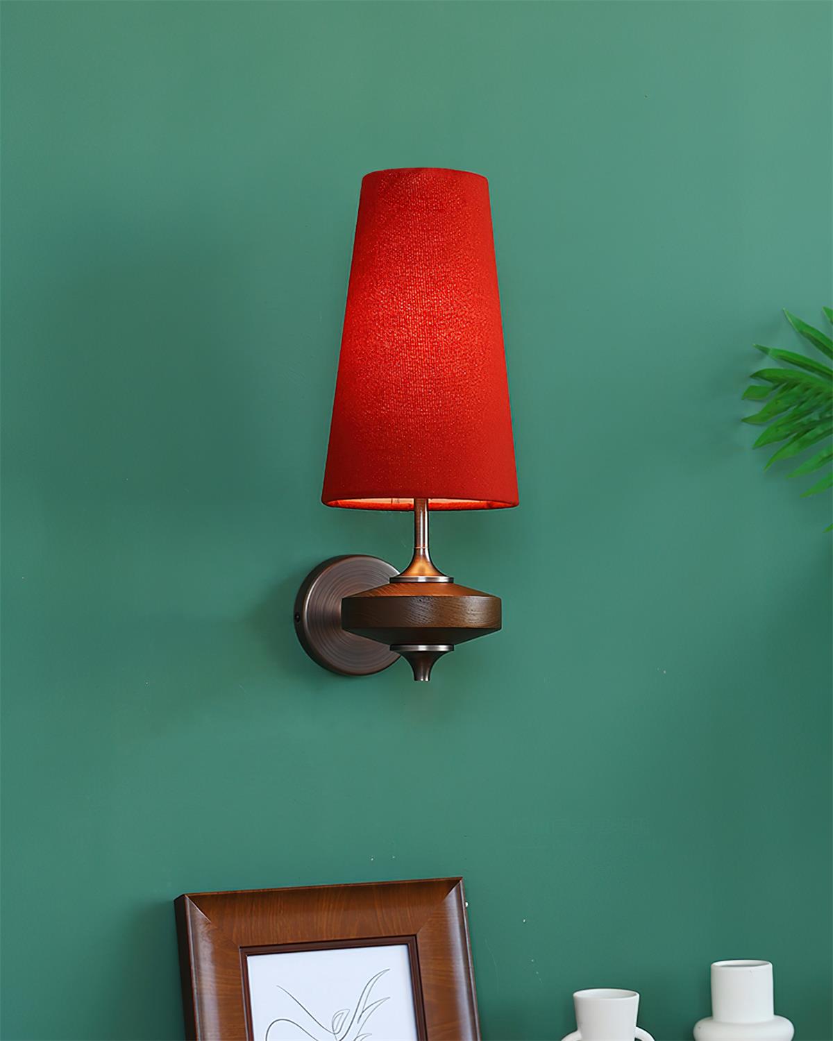 Alistair Wall Lamp