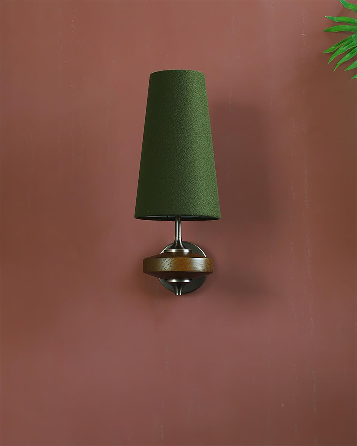 Alistair Wall Lamp