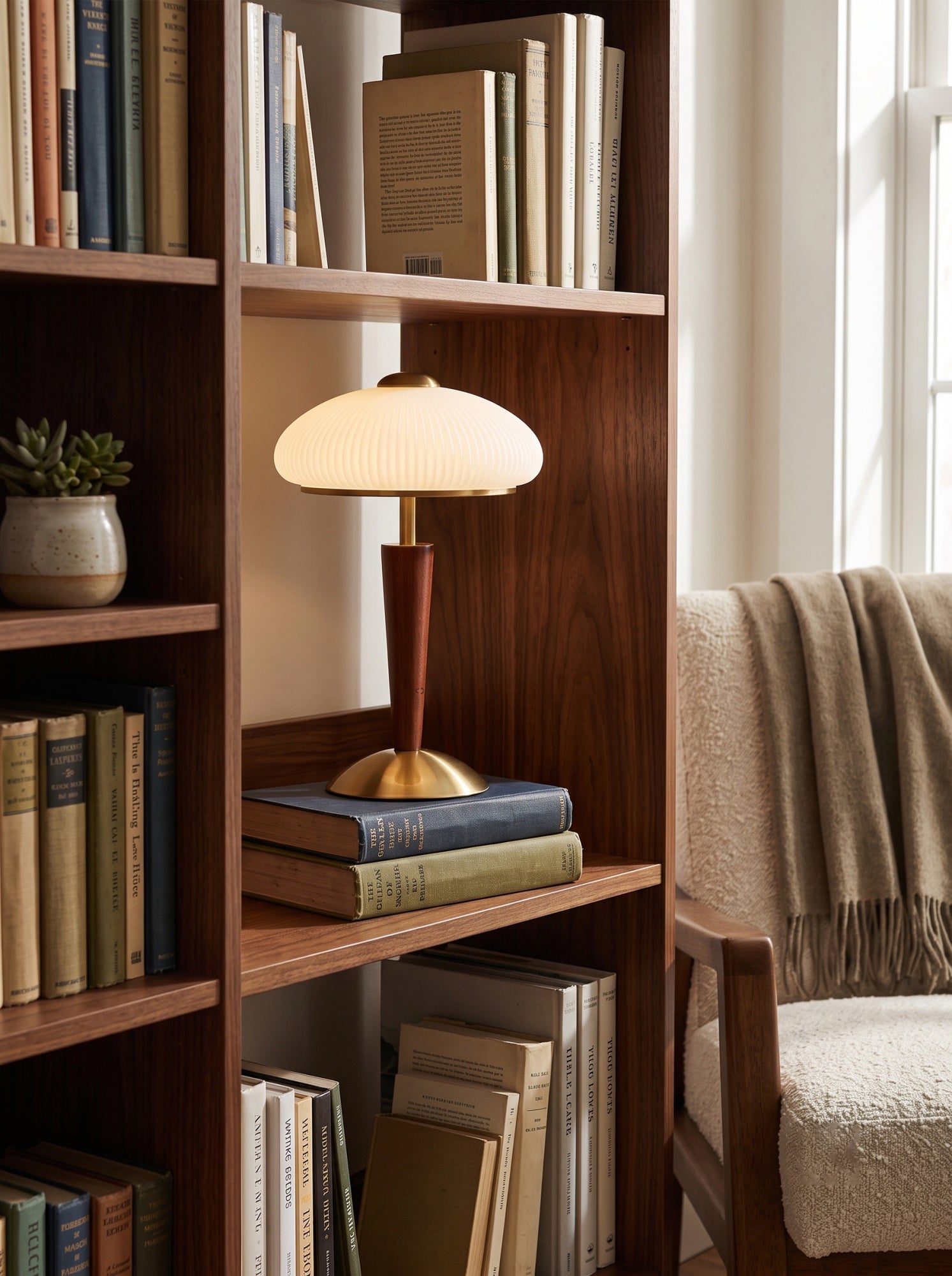 Milo Table Lamp