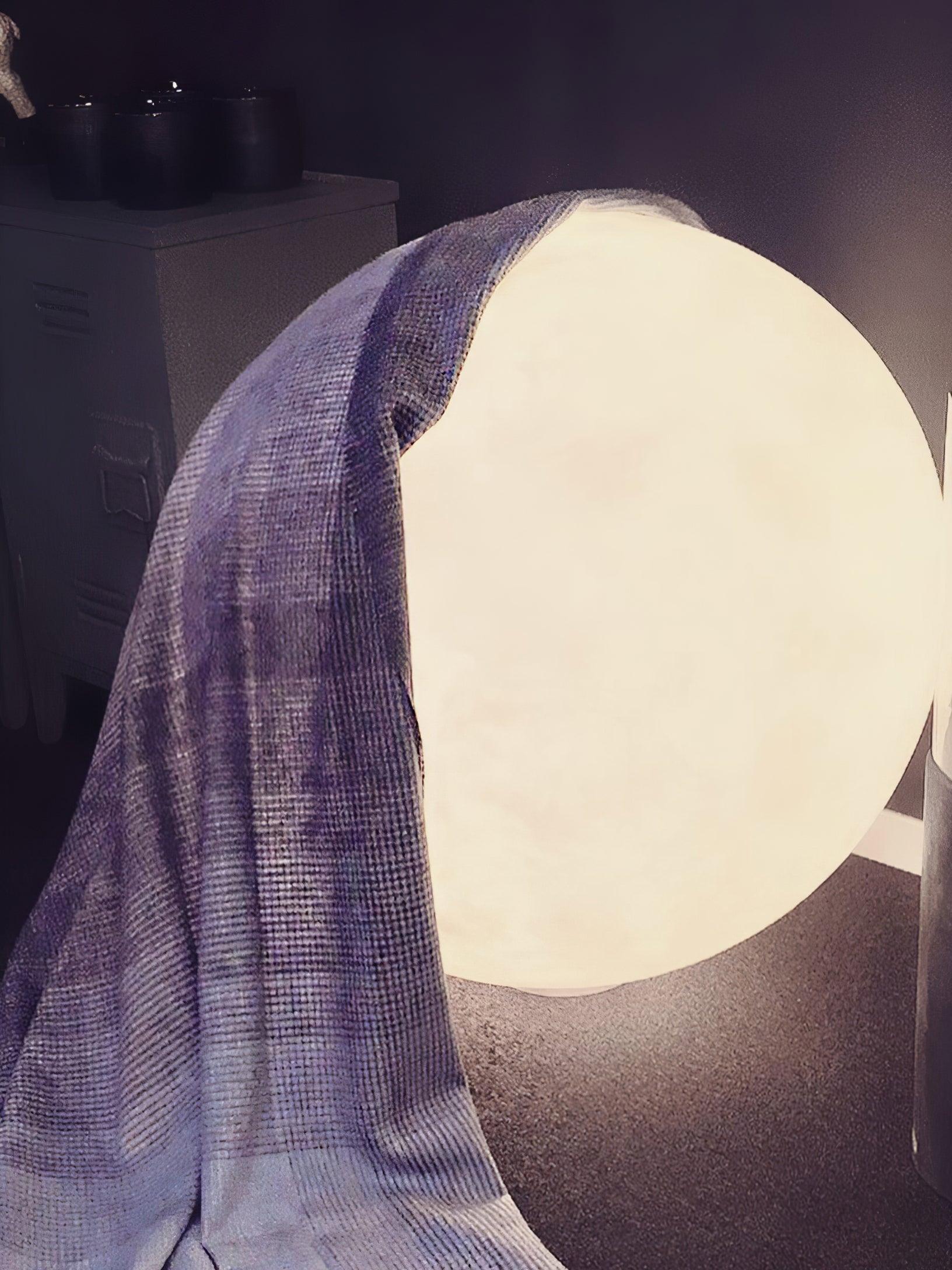 Selene Outdoor Light
