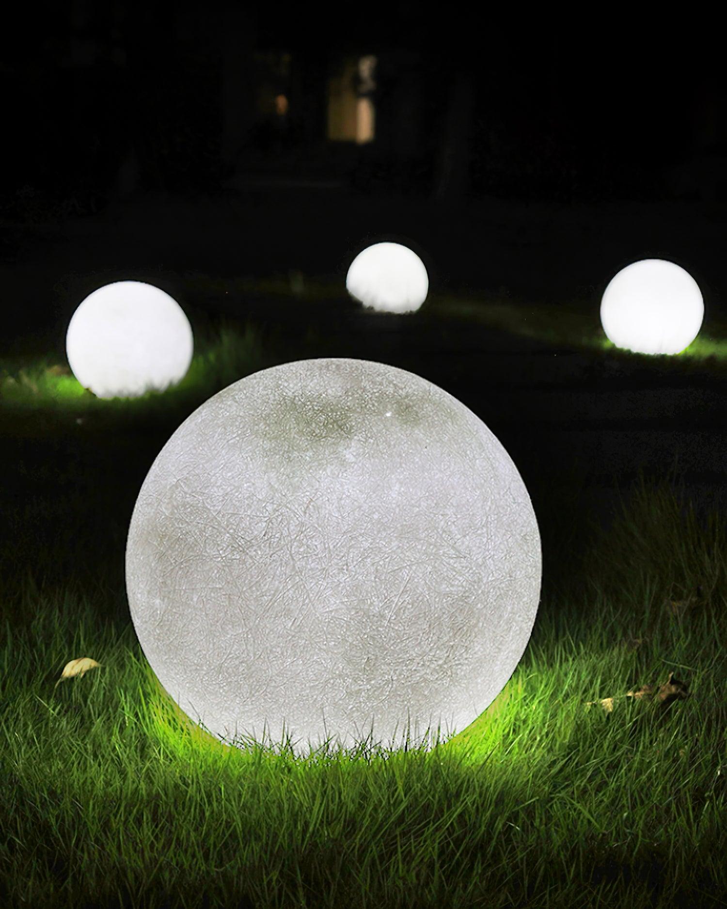 Selene Outdoor Light
