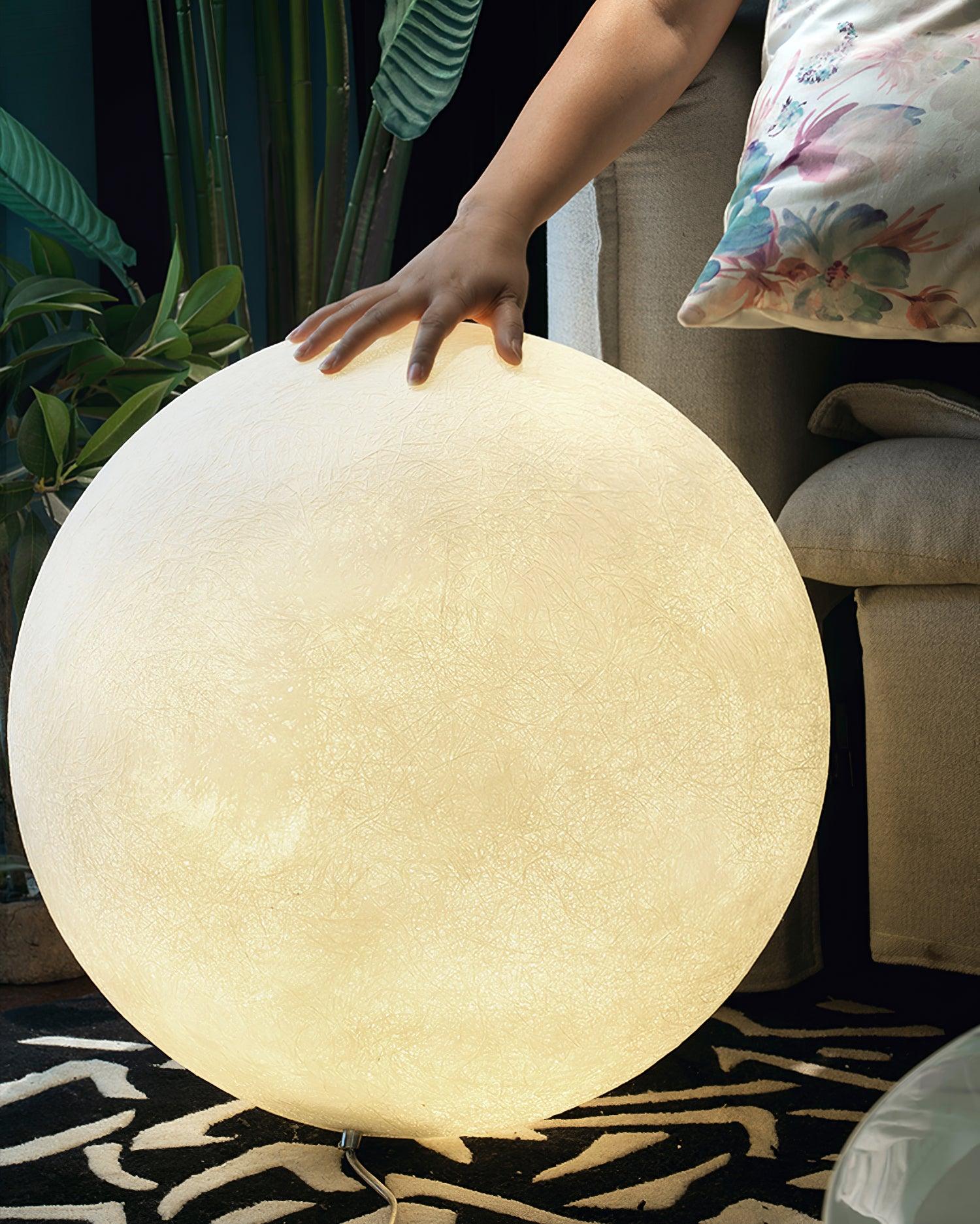 Selene Outdoor Light