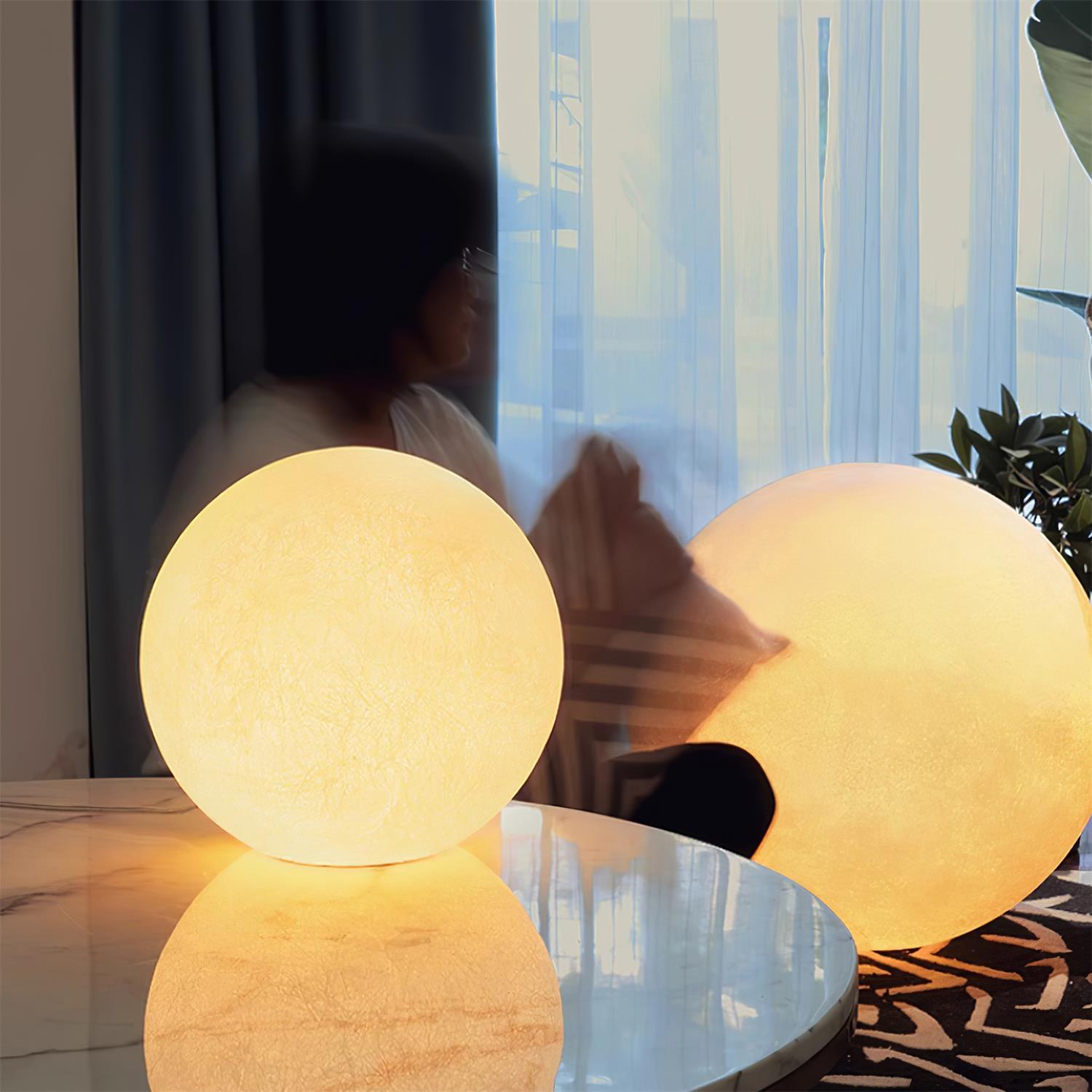 Solenne Table Lamp
