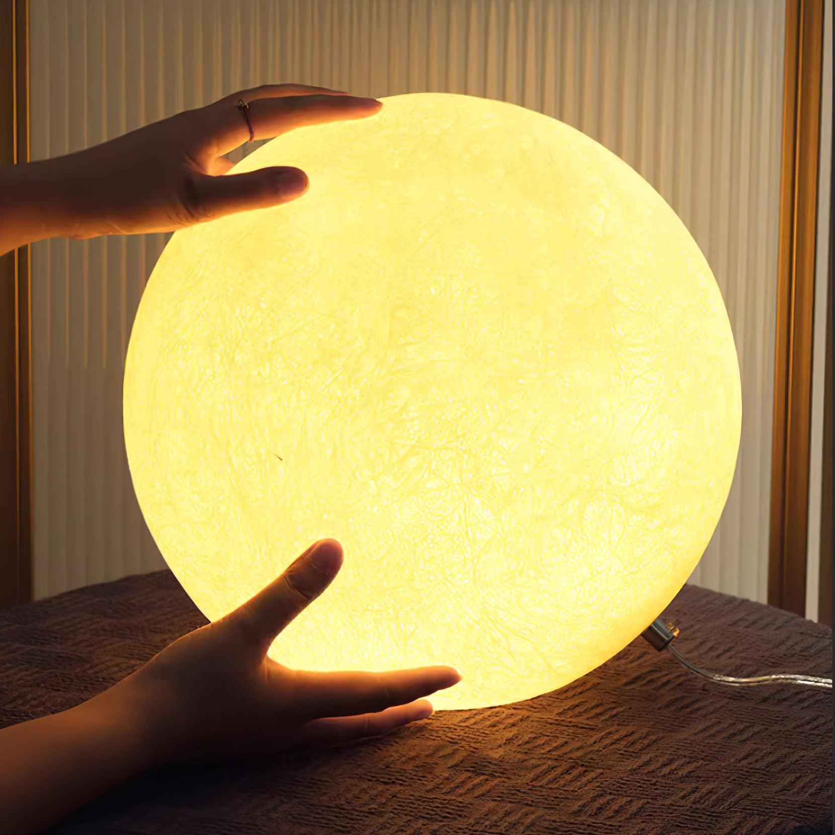 Solenne Table Lamp