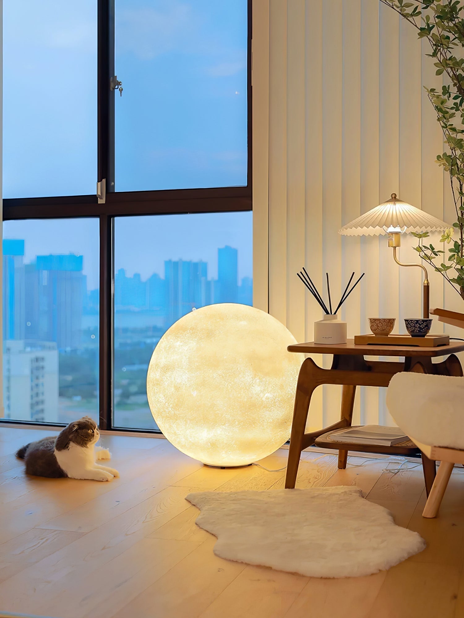 Kiley Modern Table Lamp-Neutral Decor