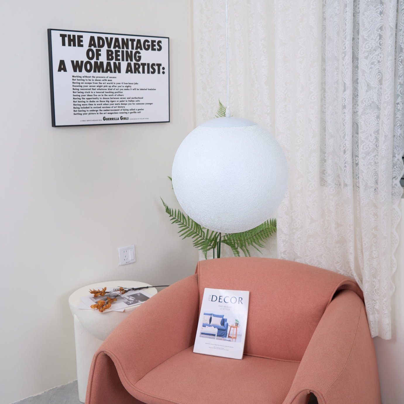 Lustra Pendant Lamp Moon Shaped for Living Room-Neutral Decor