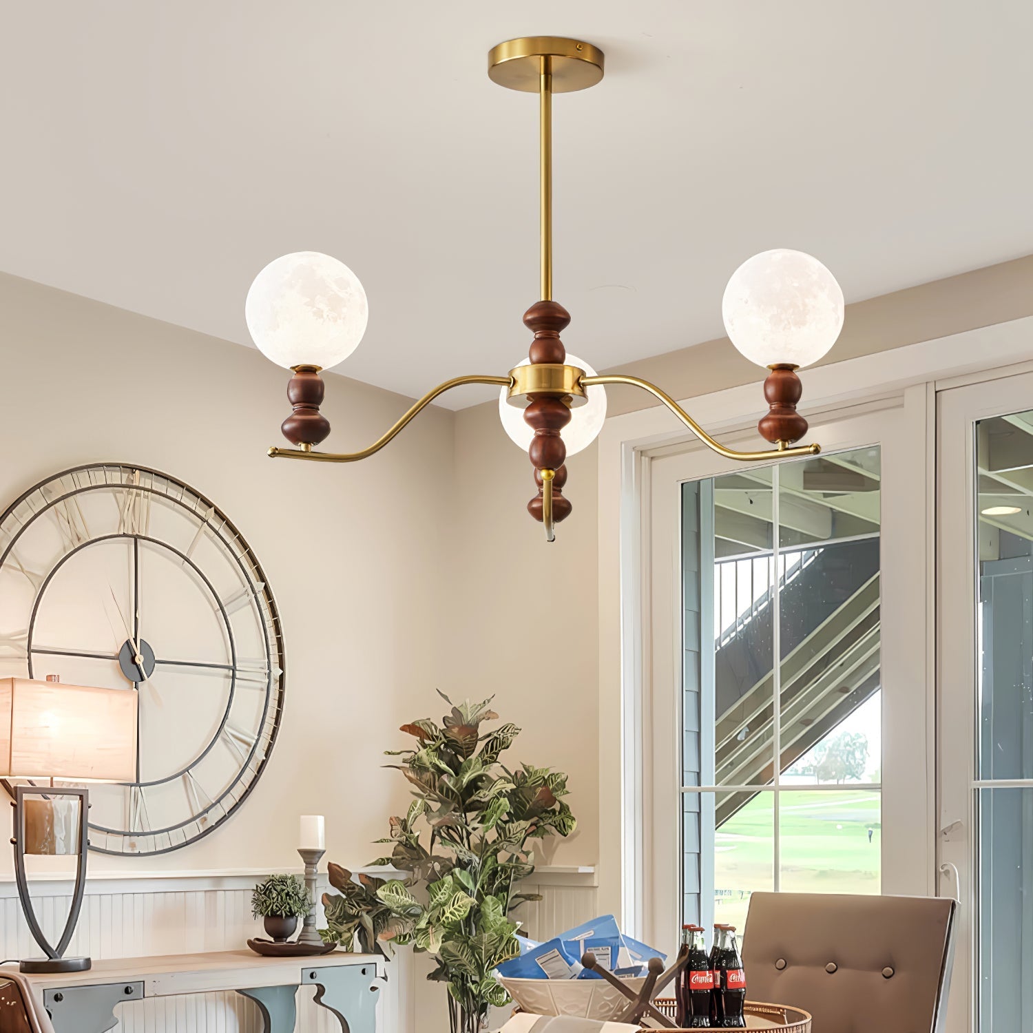 Lustra Chandelier Brass Wood Moon Globe Elegant-Neutral Decor