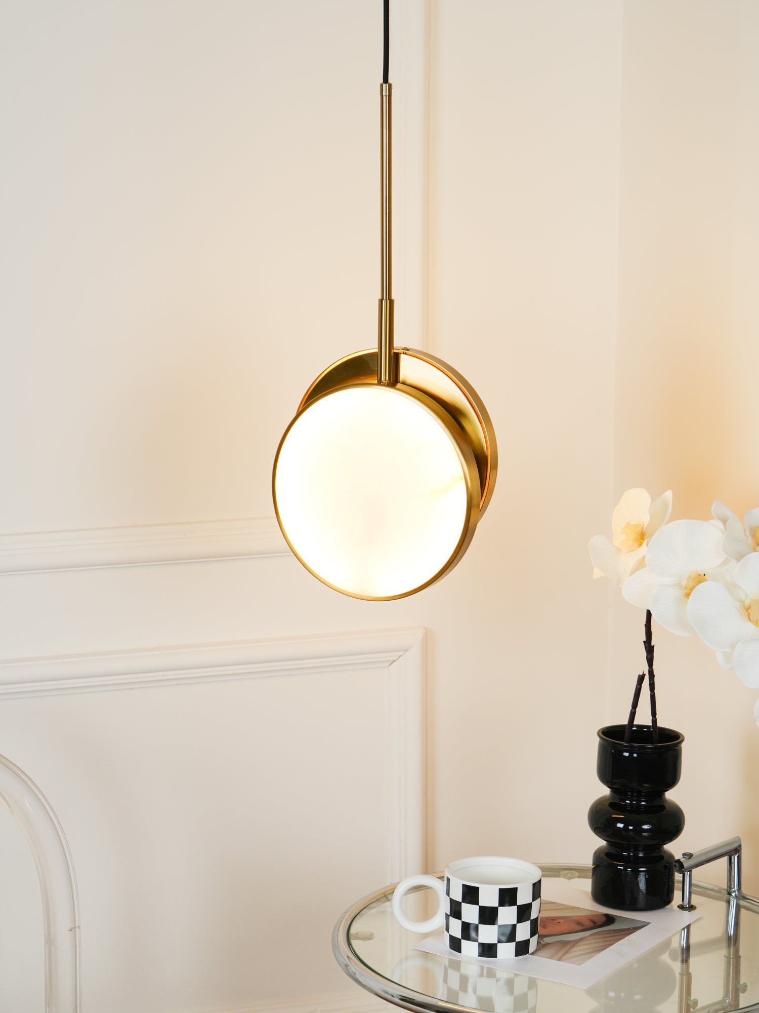 Synoryra Dual Disc Alabaster Pendant Light-Neutral Decor