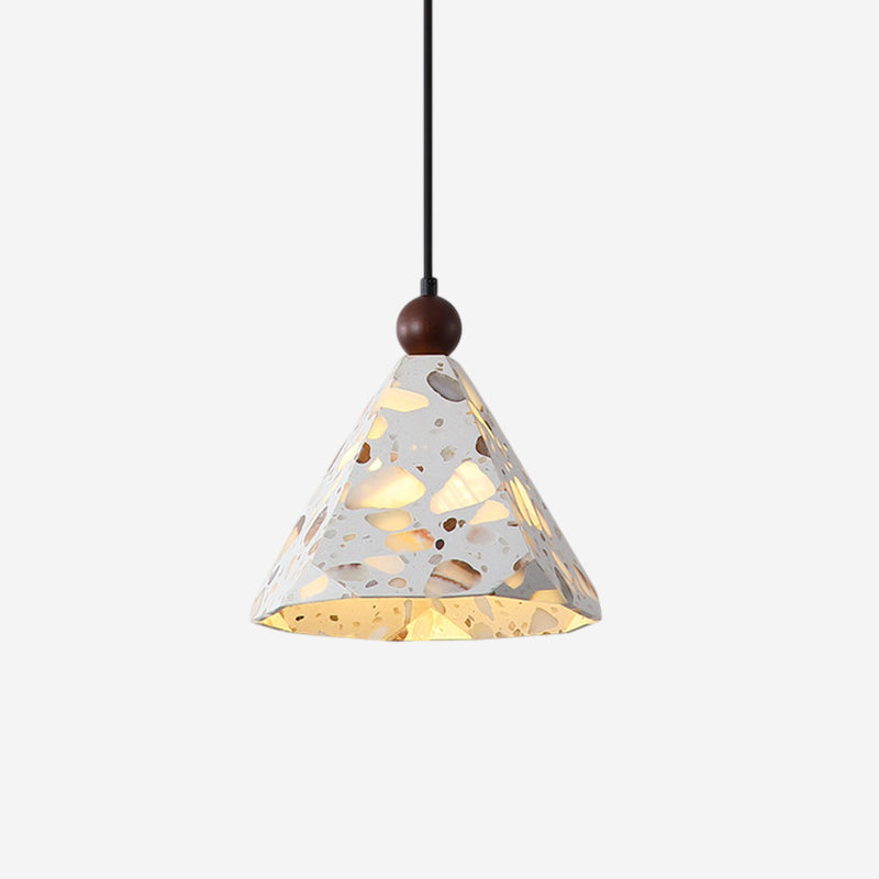 Atlas Pyramid Pendant Lamp