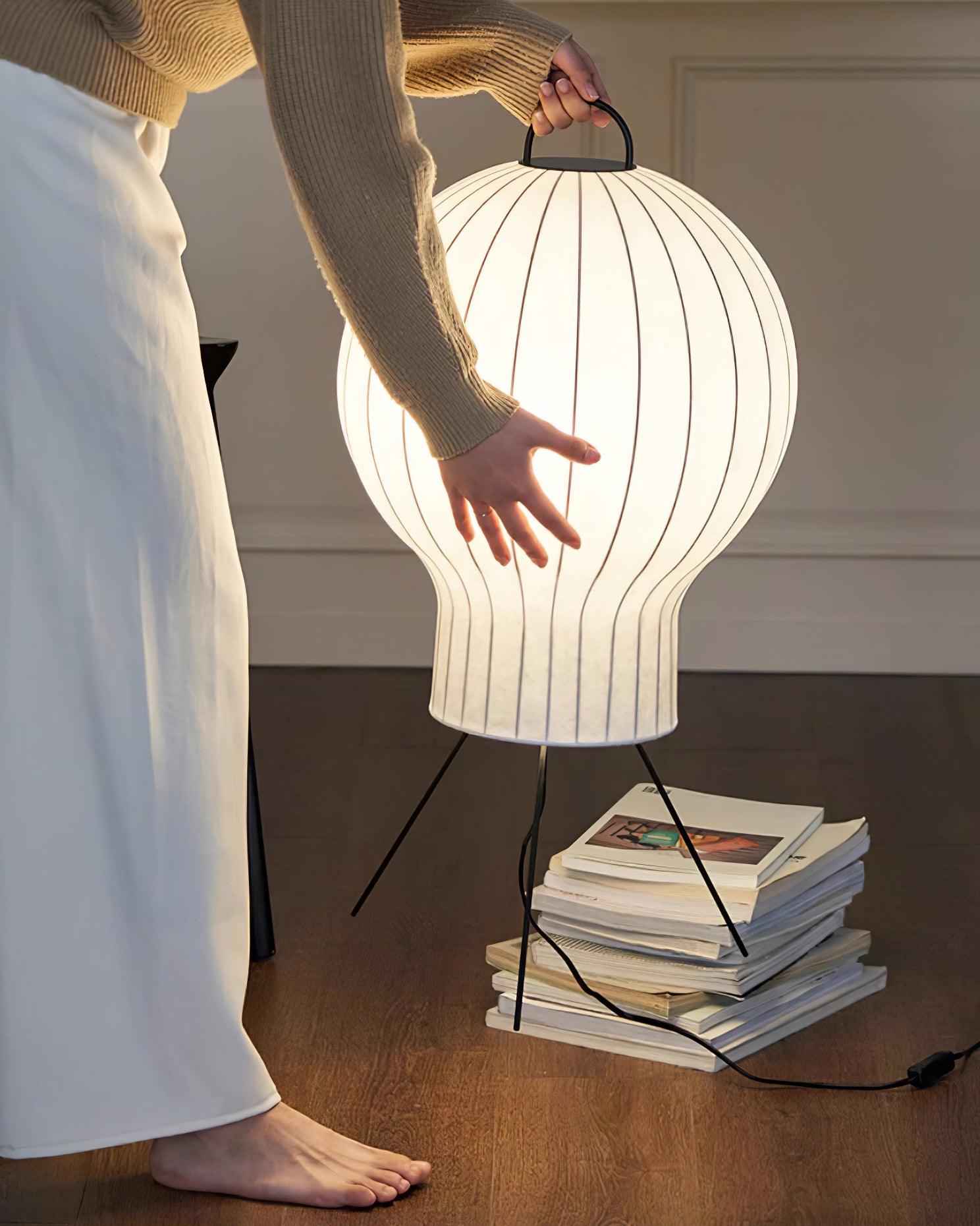 Balloon Minimalist Silk Floor lamp-Neutral Decor