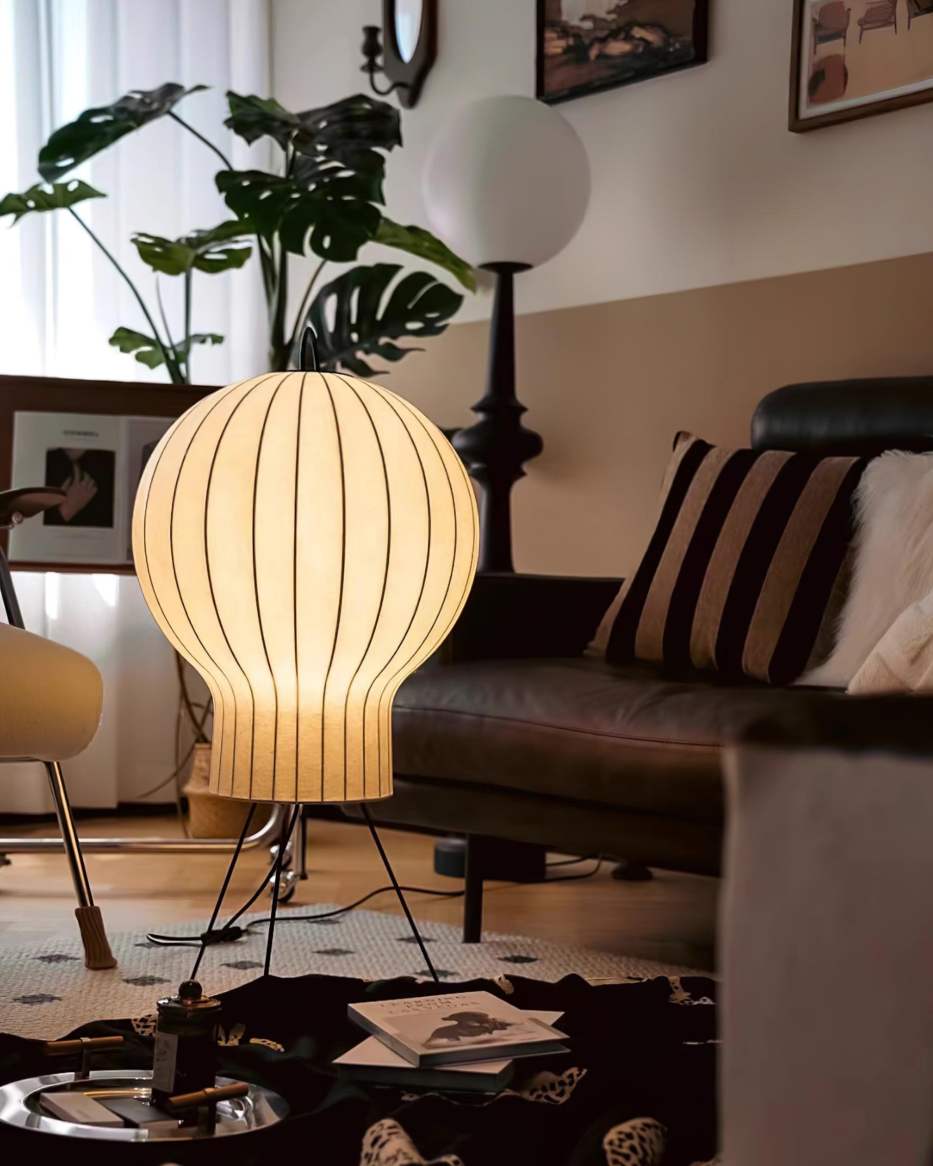 Balloon Minimalist Silk Floor lamp-Neutral Decor